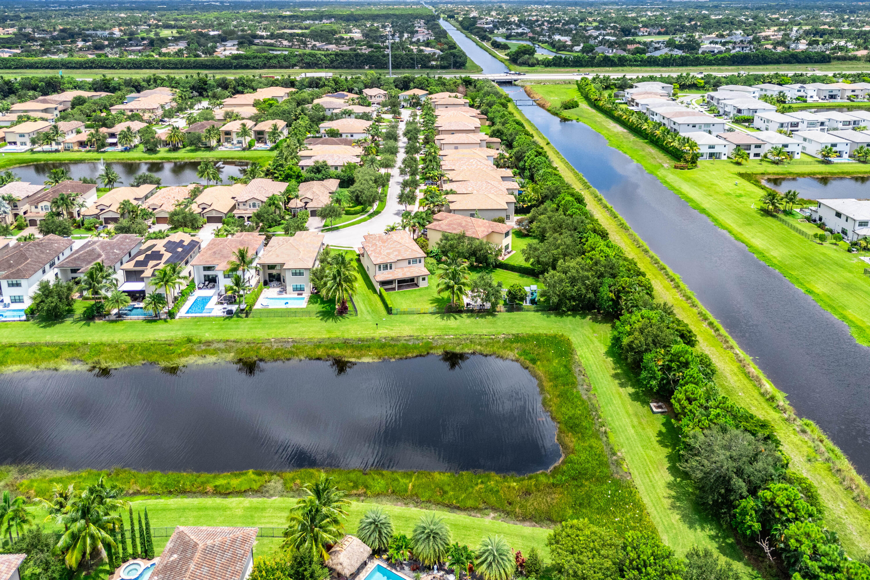 16849 Bridge Crossing Circle