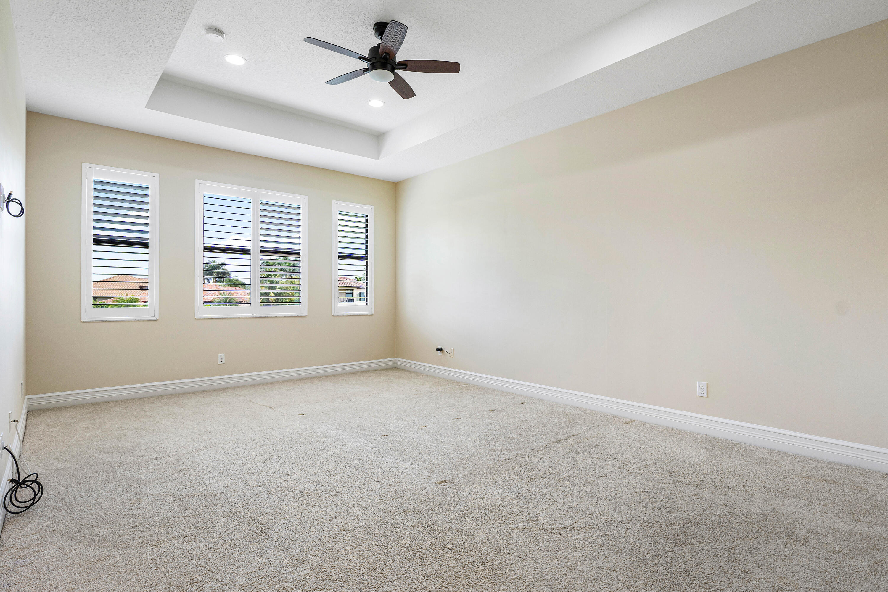 16849 Bridge Crossing Circle