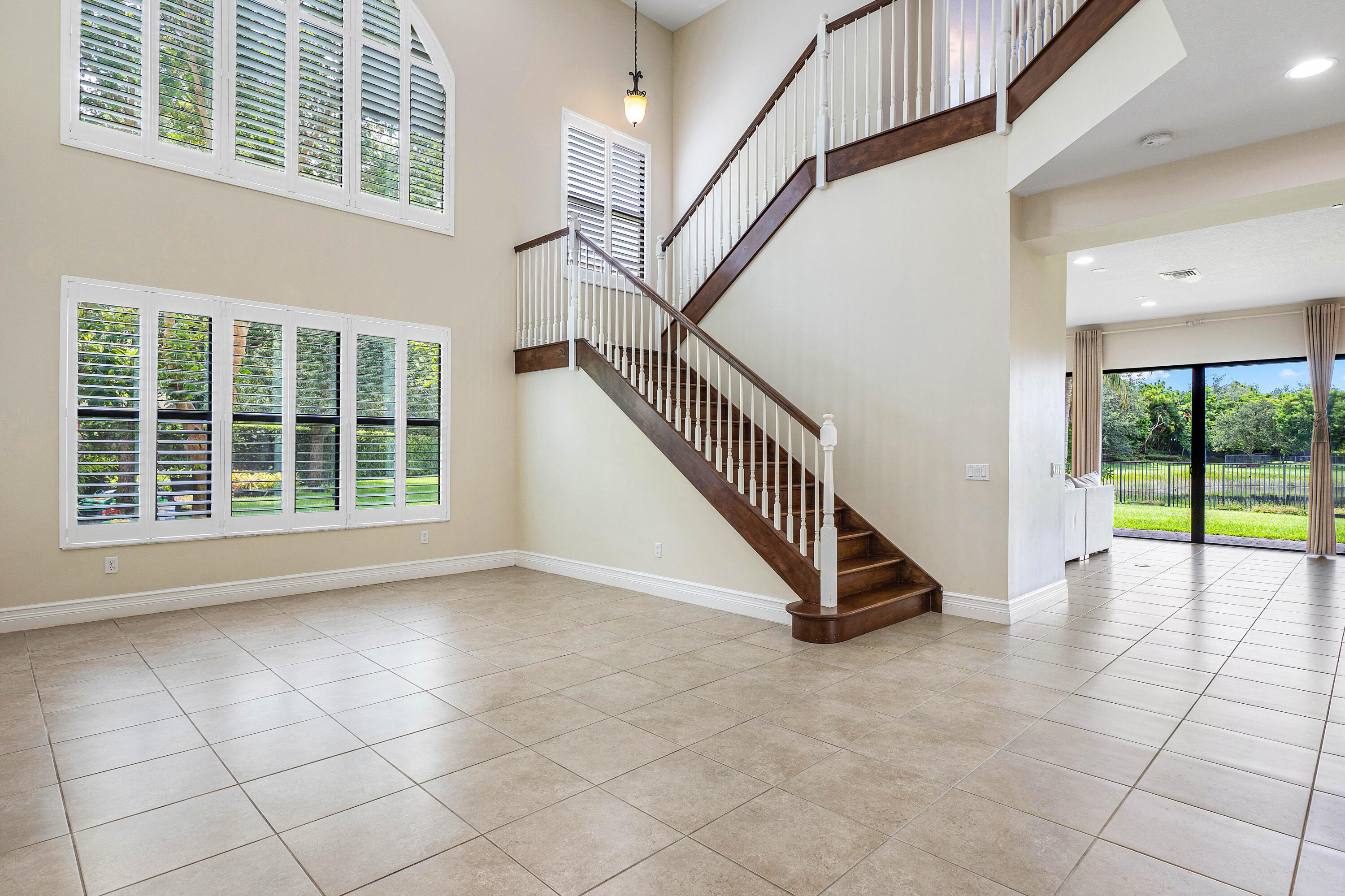 16849 Bridge Crossing Circle