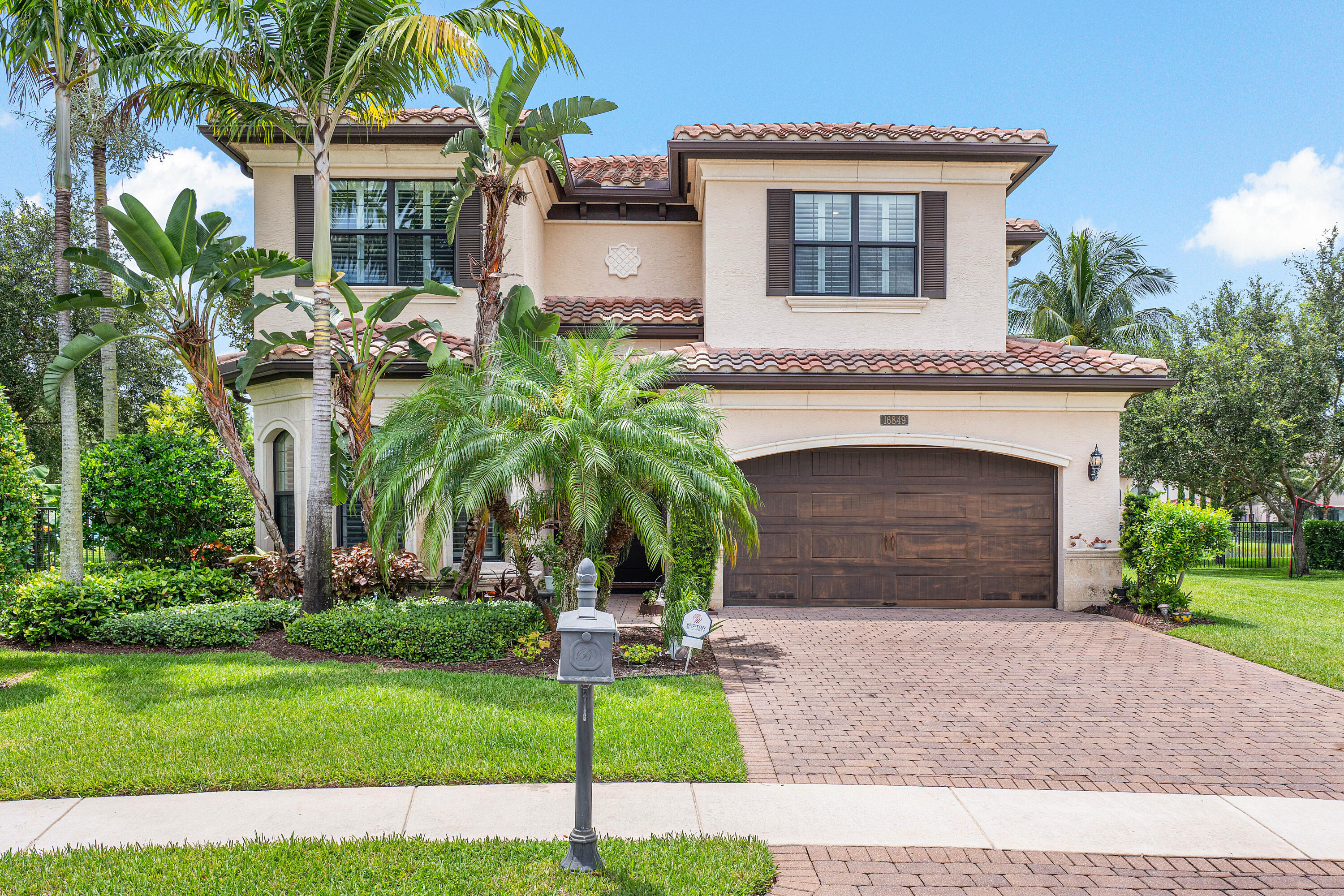 16849 Bridge Crossing Circle