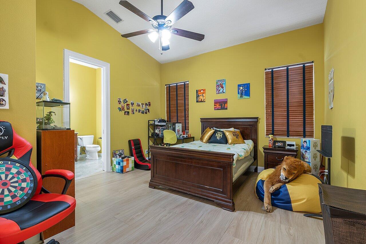 17641 Middlebrook Way