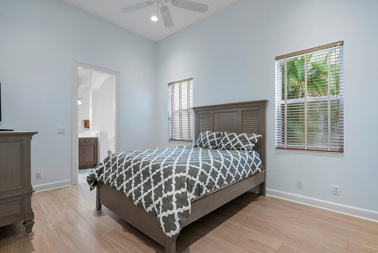 17641 Middlebrook Way