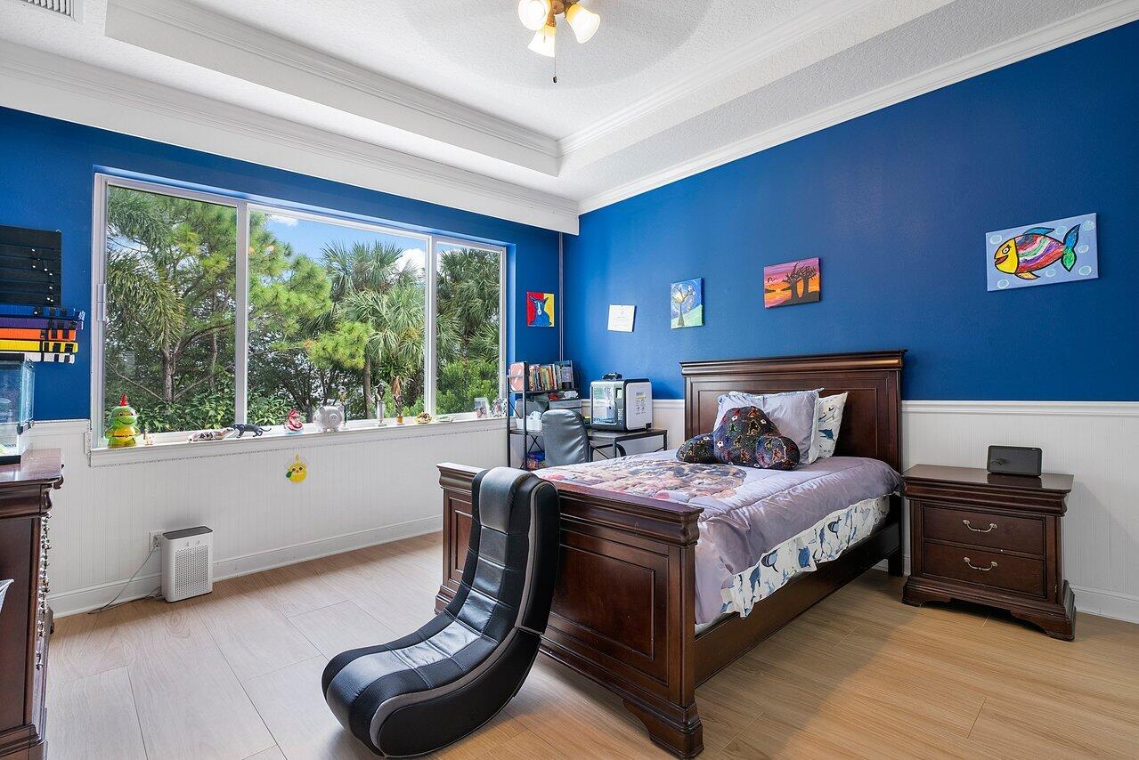 17641 Middlebrook Way