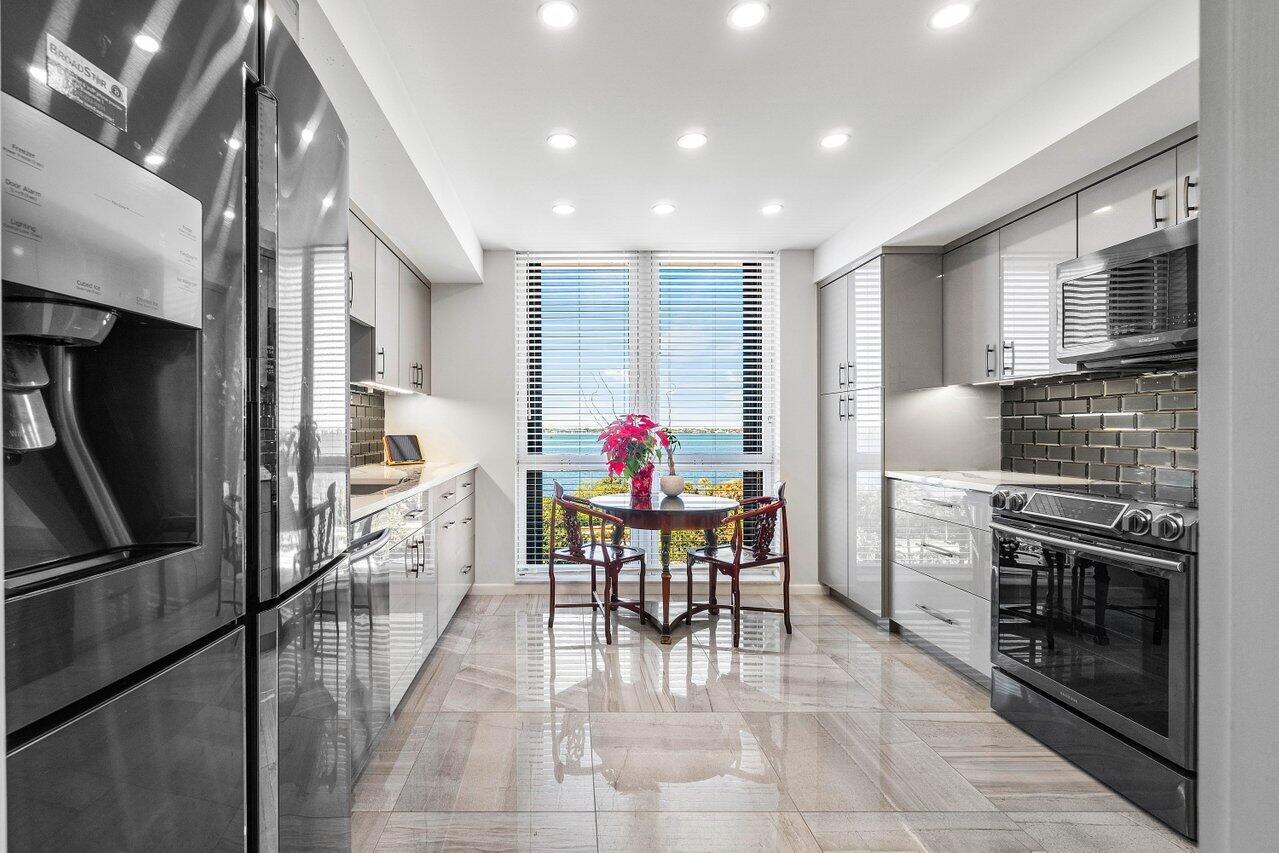 5380 N Ocean Drive 5g