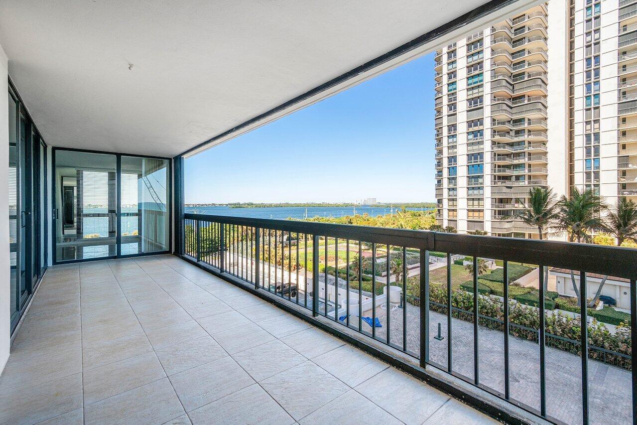 5380 N Ocean Drive 5g