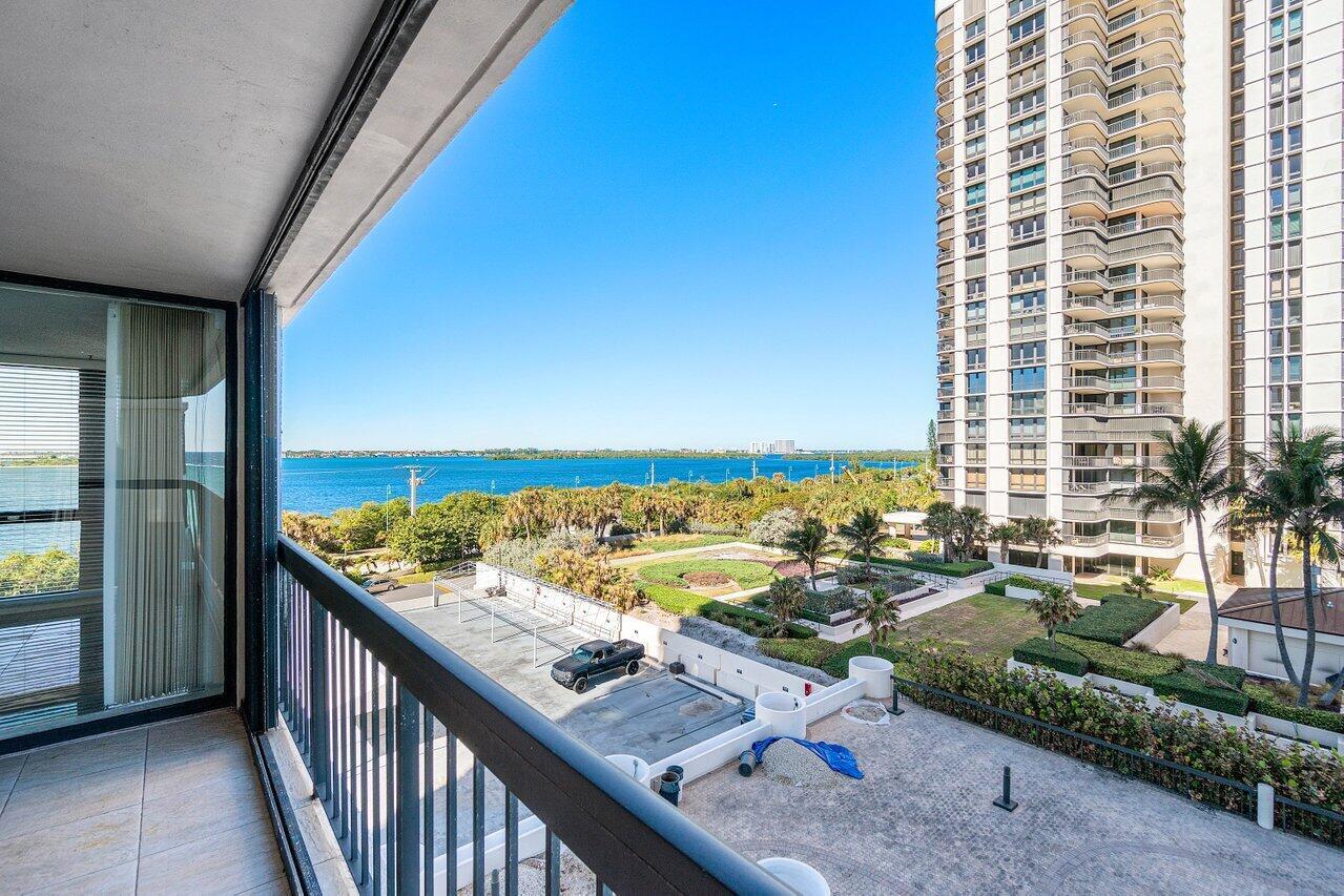 5380 N Ocean Drive 5g