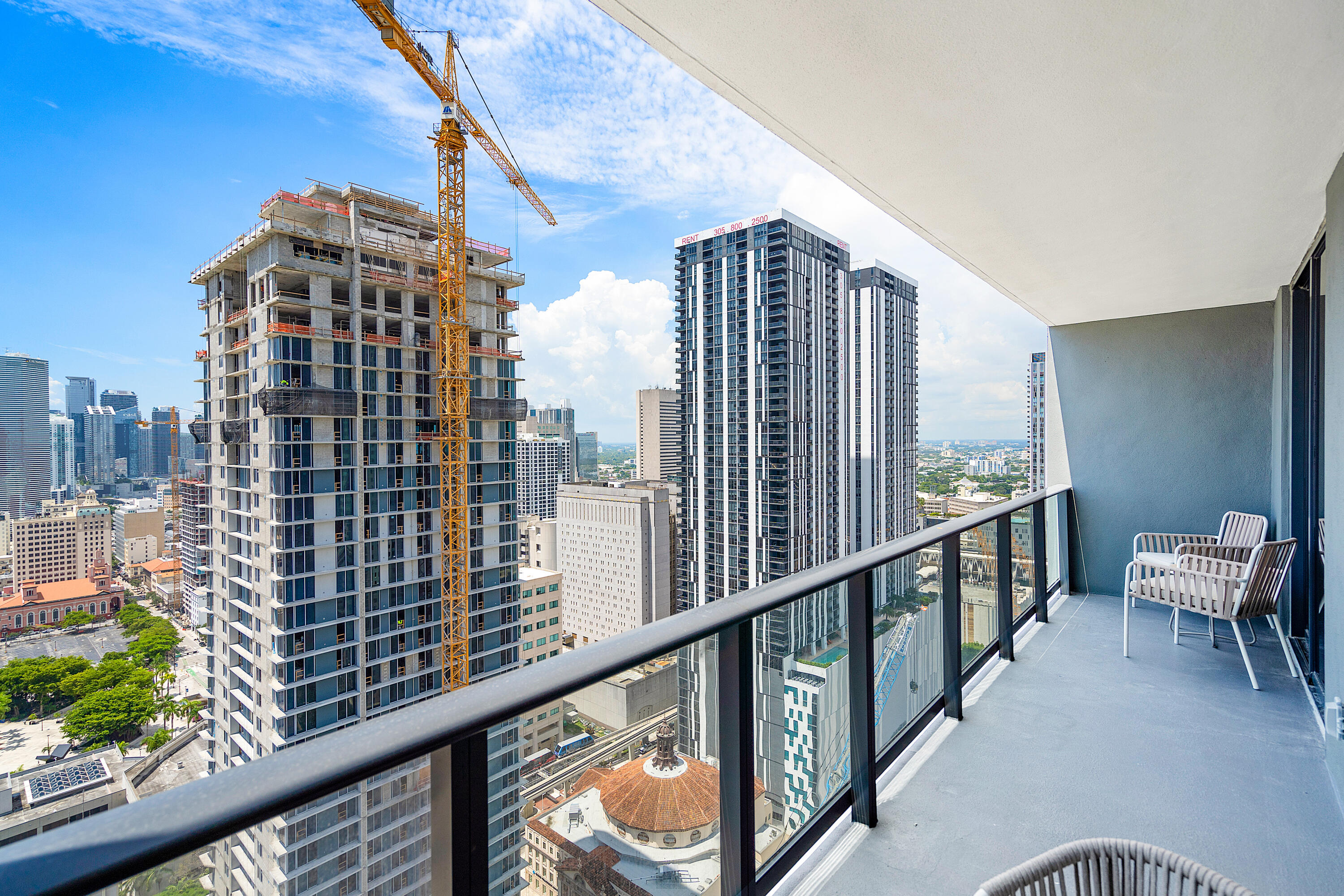 601 NE 1st Avenue 2707