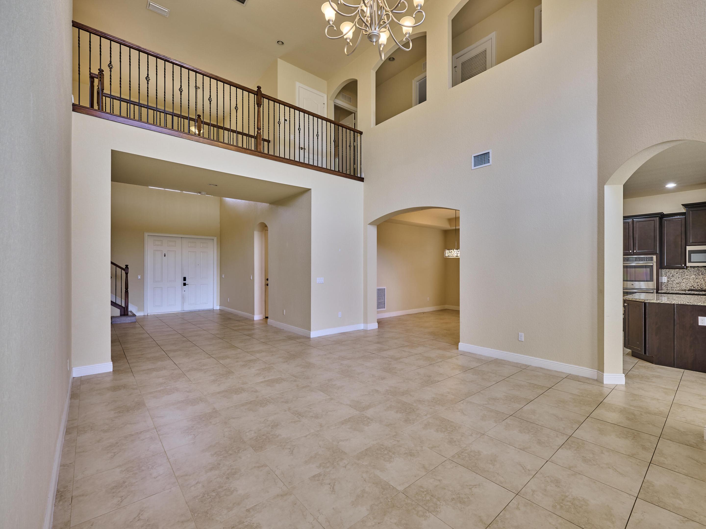 8860 Lakeview Drive