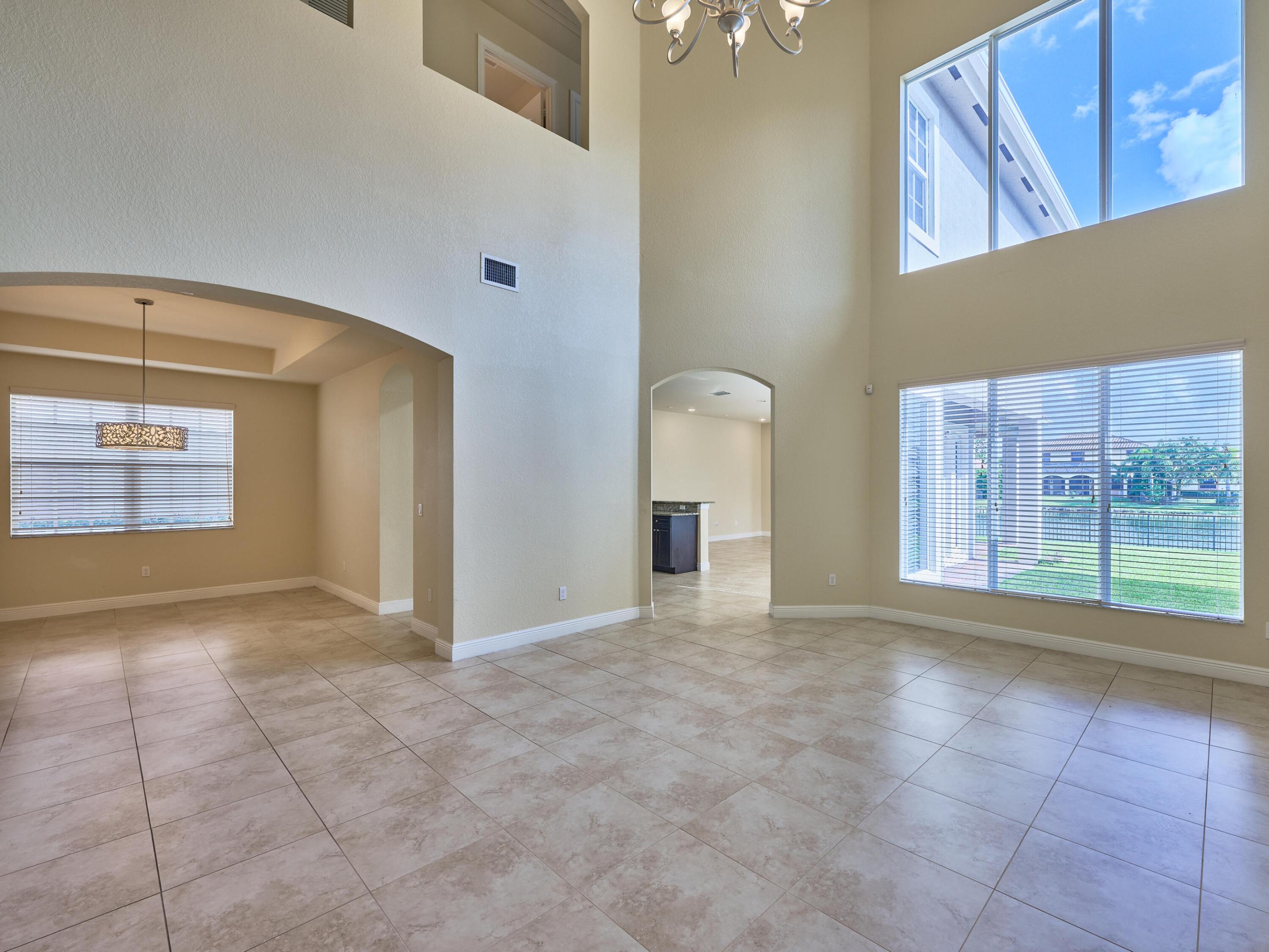 8860 Lakeview Drive