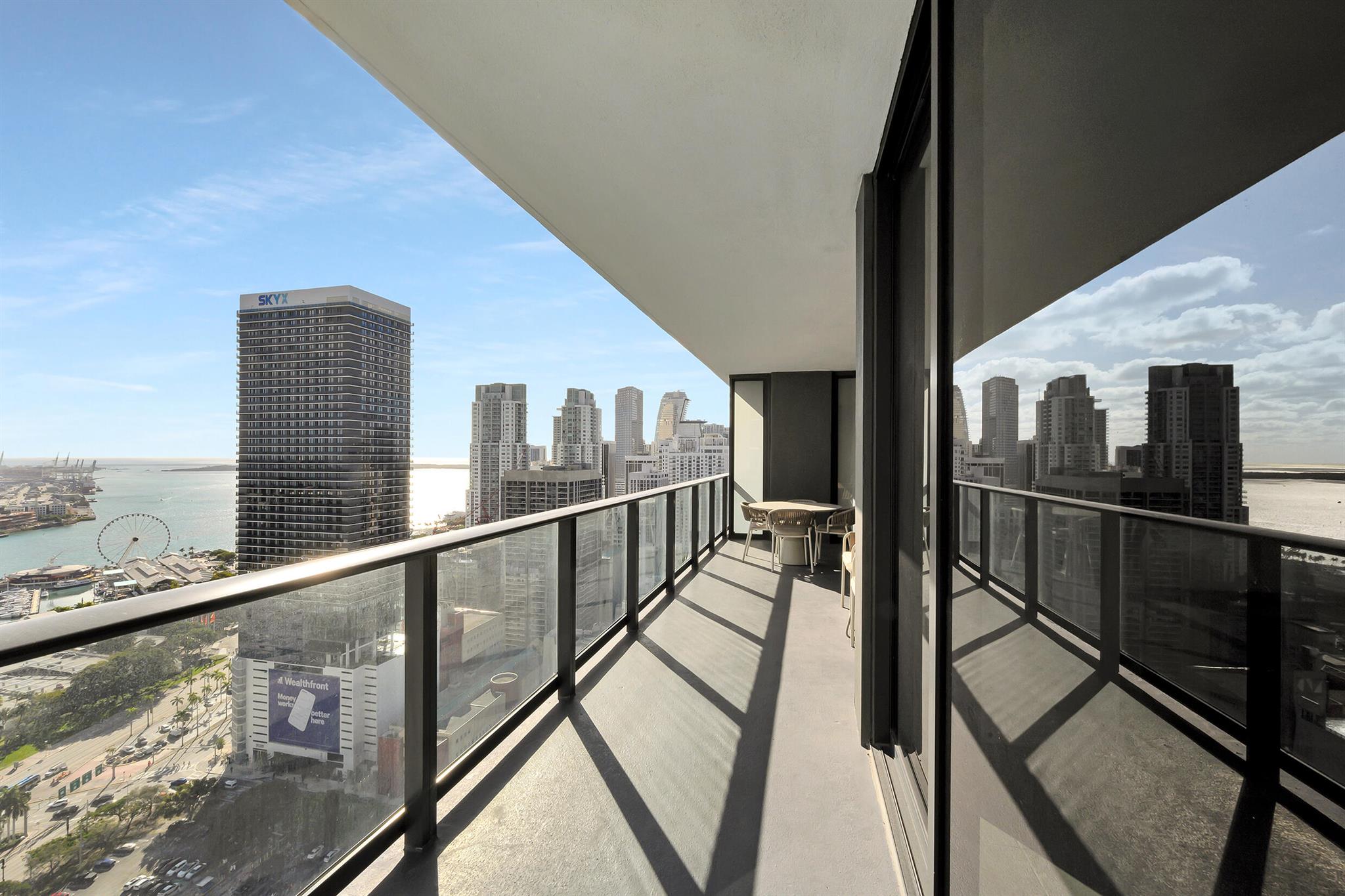 601 NE 1st Avenue 3315