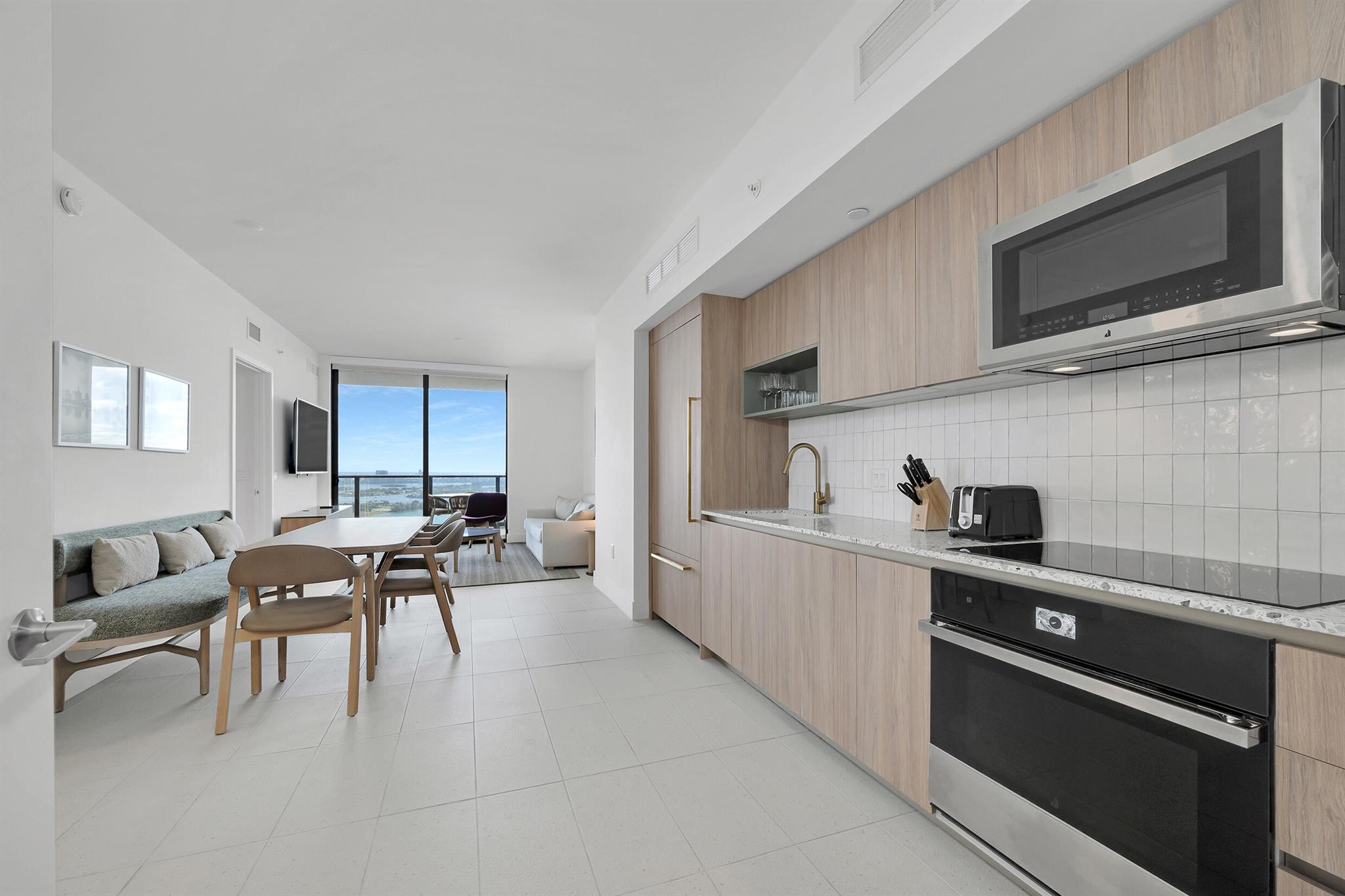 601 NE 1st Avenue 3315