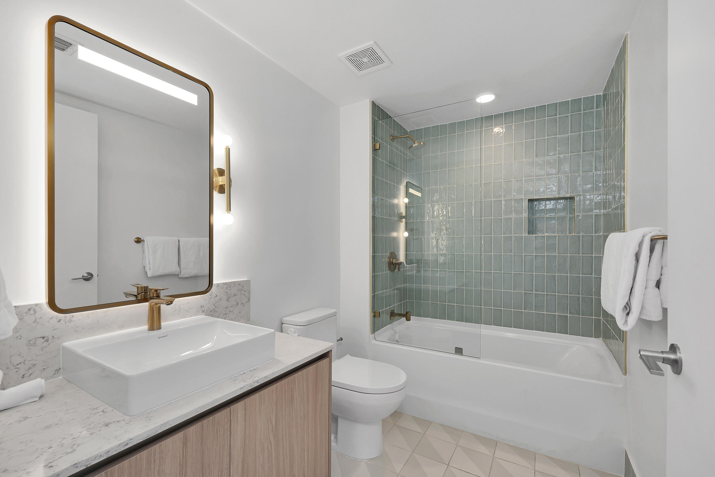 601 NE 1st Avenue 3315