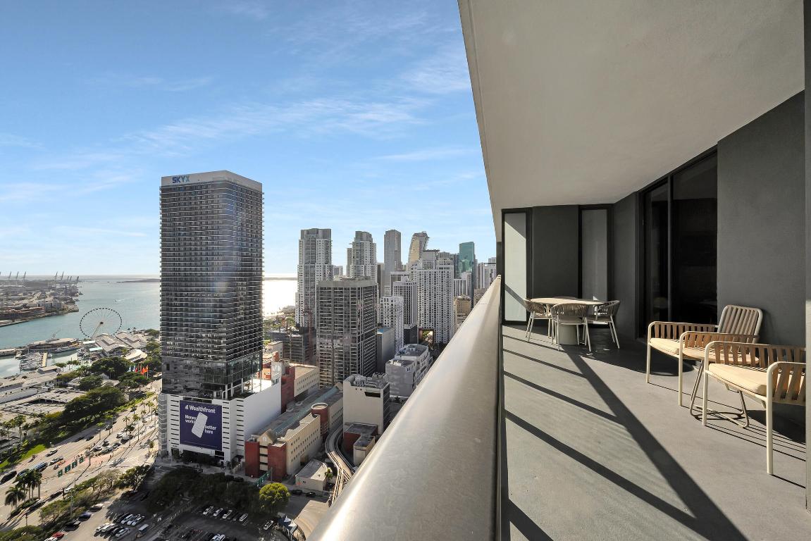 601 NE 1st Avenue 3315