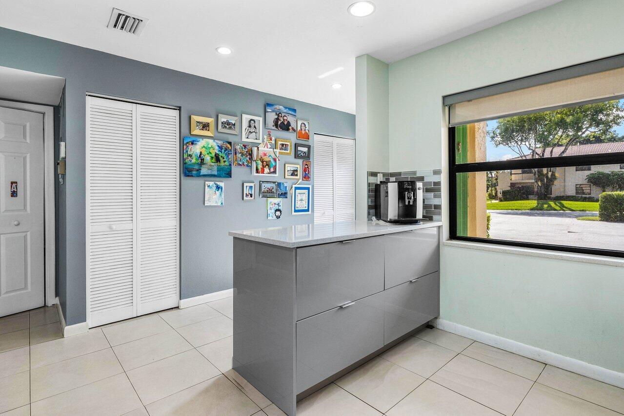 8427 Cypress Lane 10a