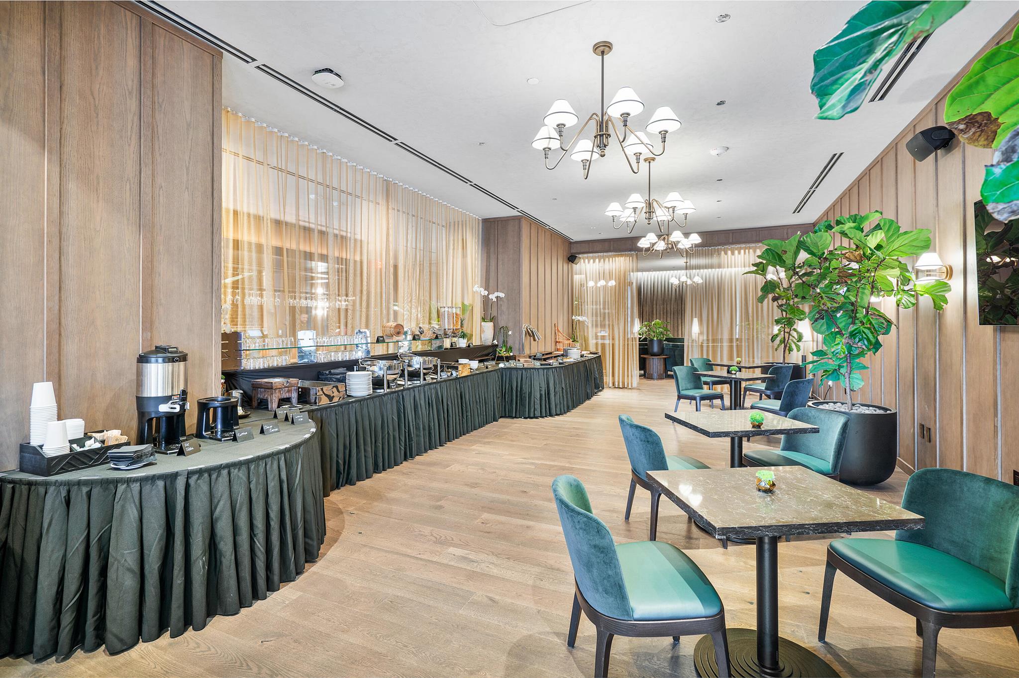 601 NE 1st Beach 2906