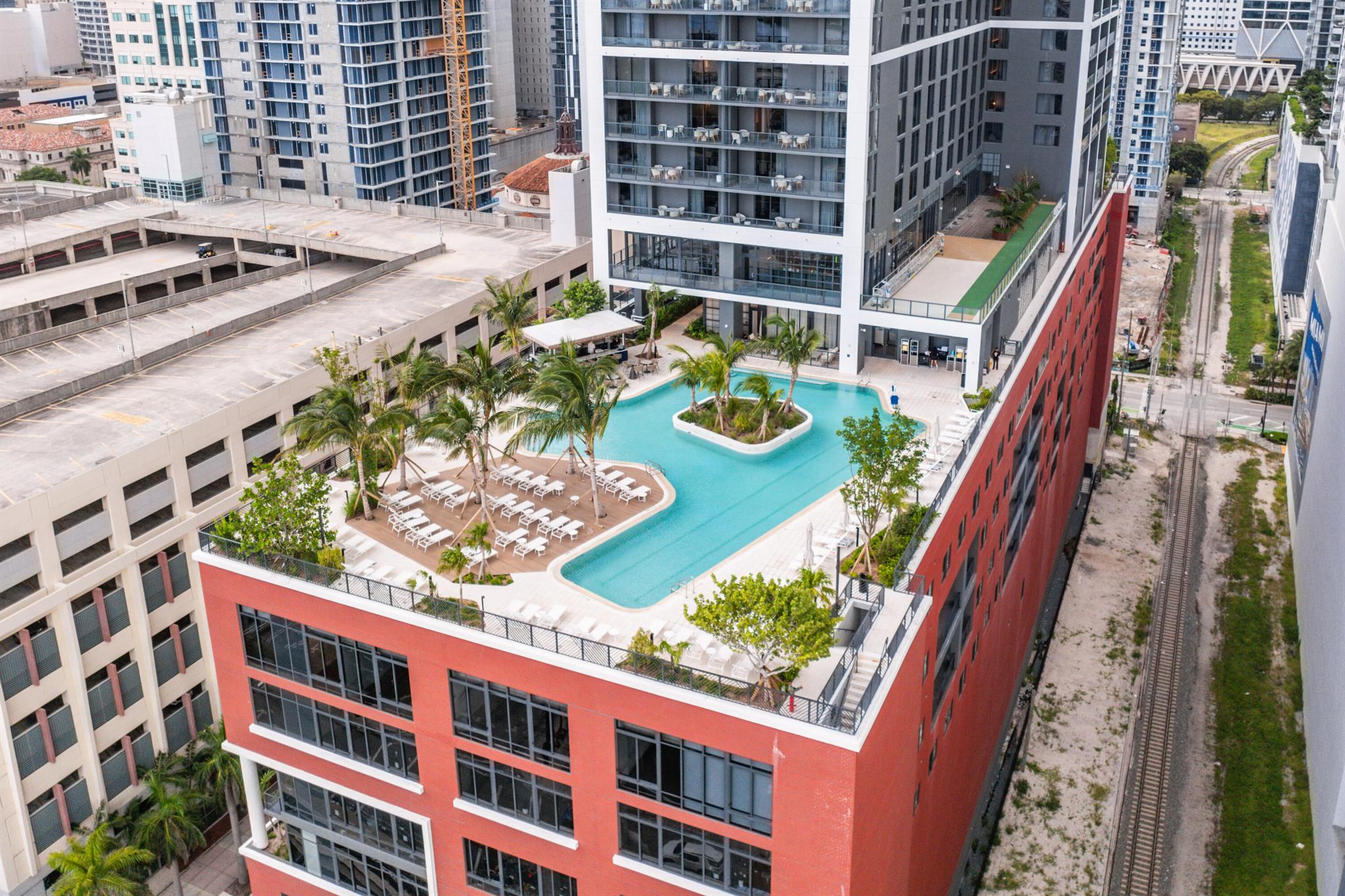 601 NE 1st Avenue 3905