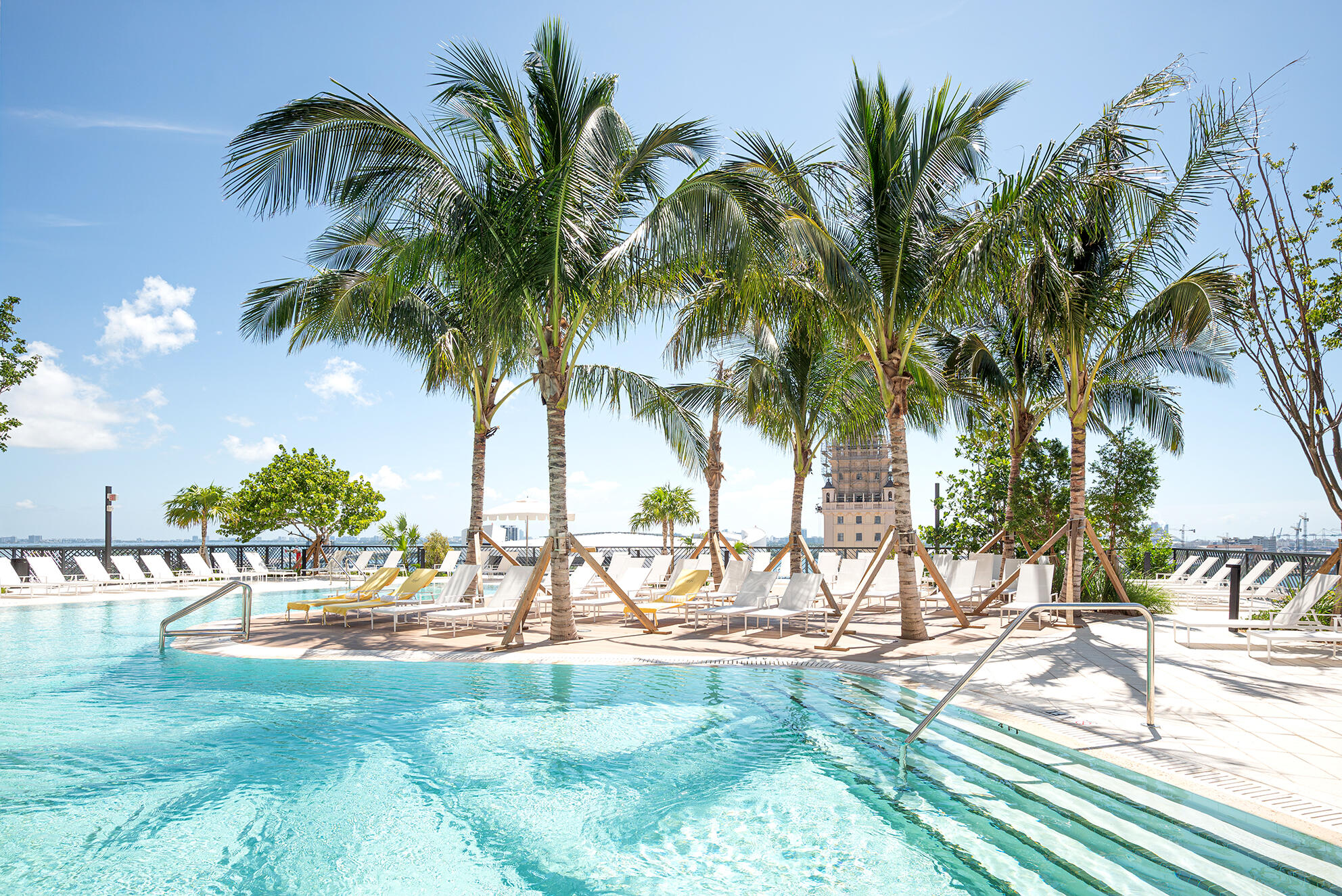 601 NE 1st Avenue 3905