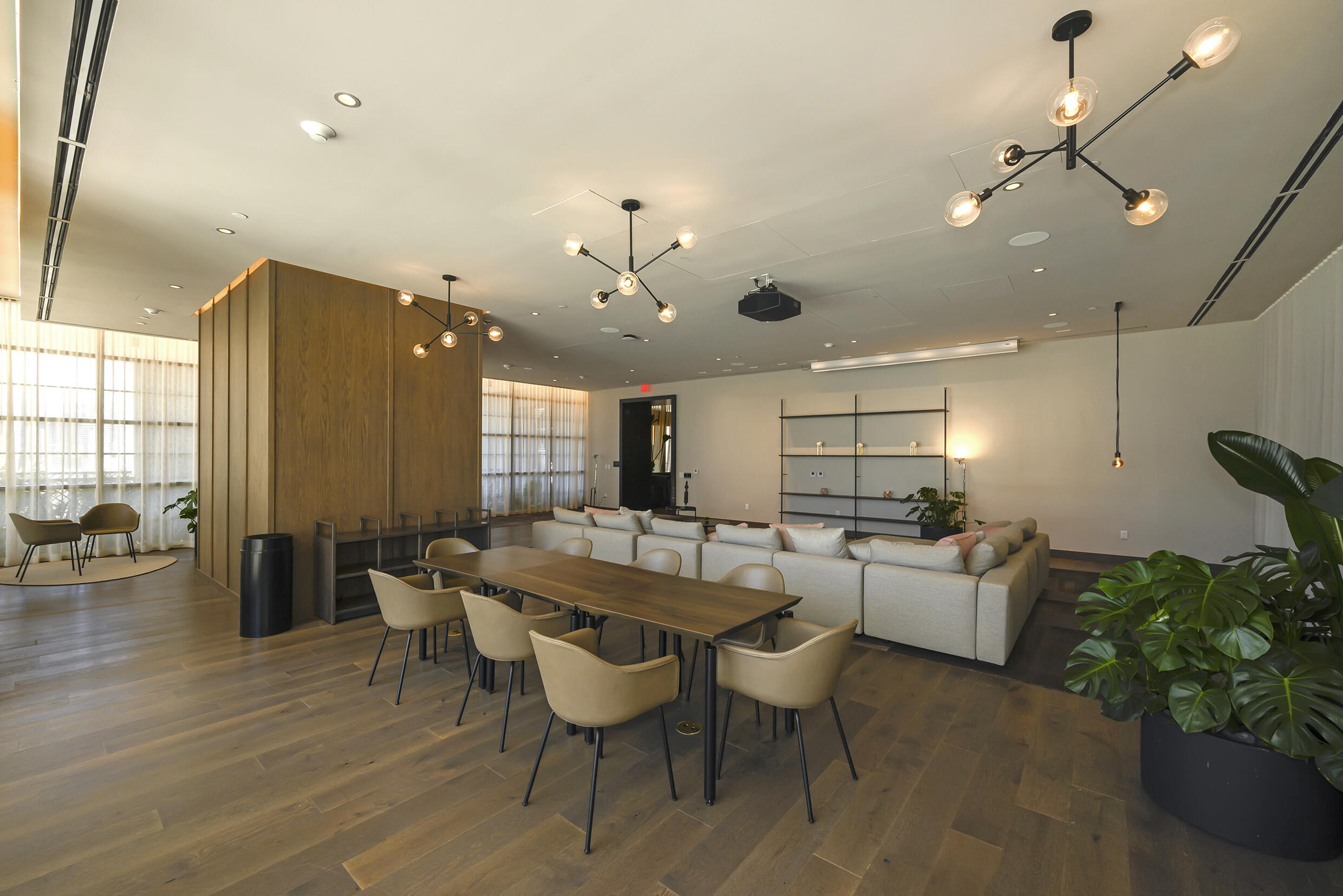 601 NE 1st Avenue 3905