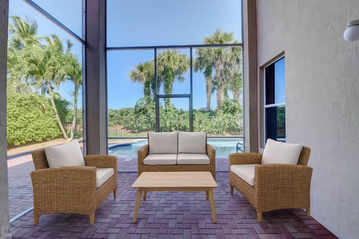 8800 Cobblestone Point Circle