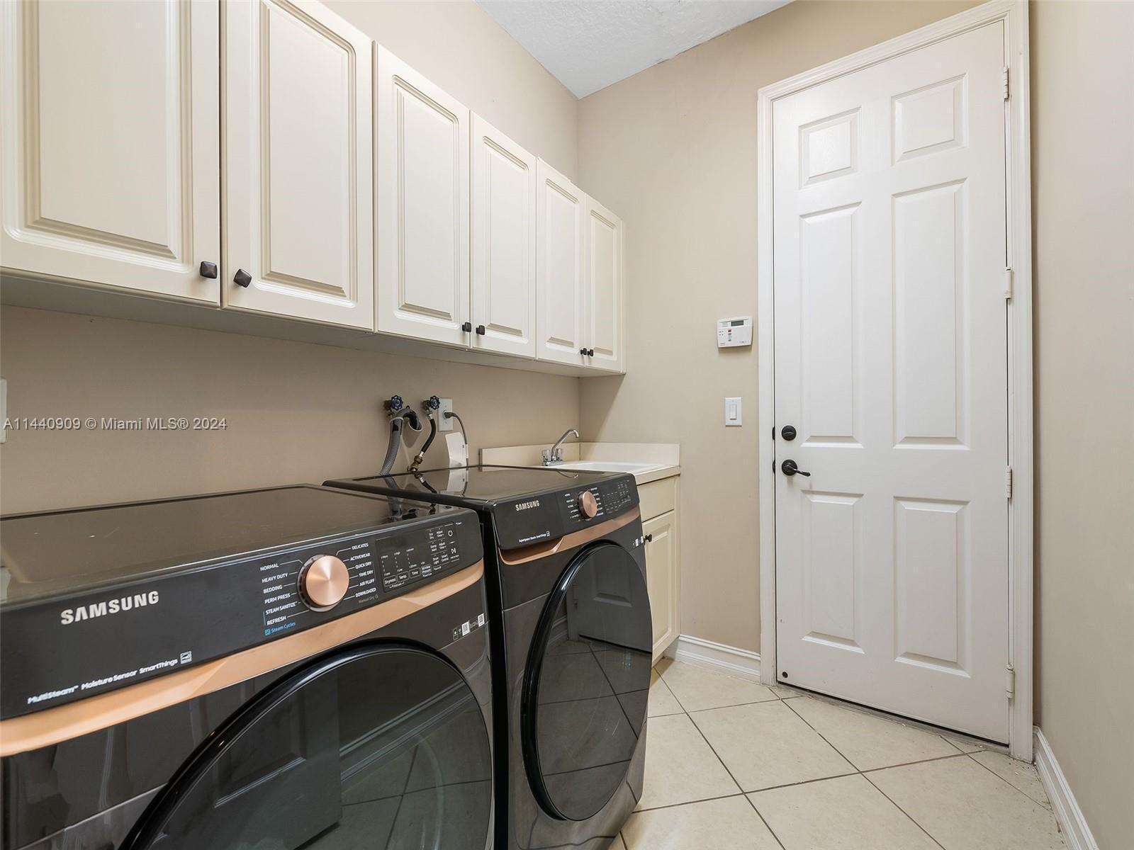 8256 Savara Streams Lane