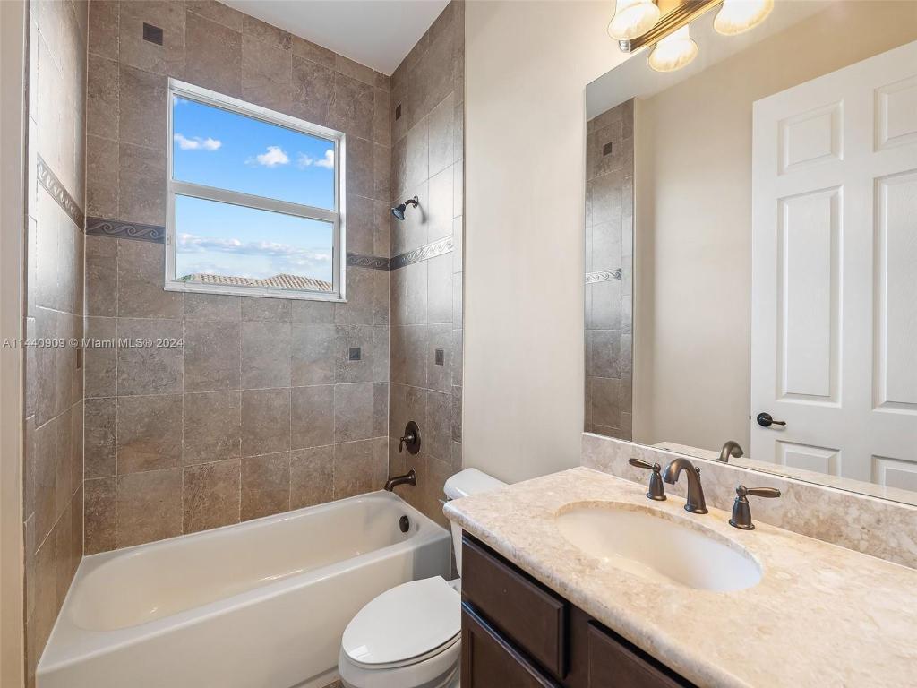 8256 Savara Streams Lane