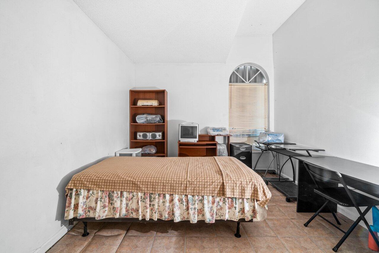 9023 Seminole Pratt Whitney Road