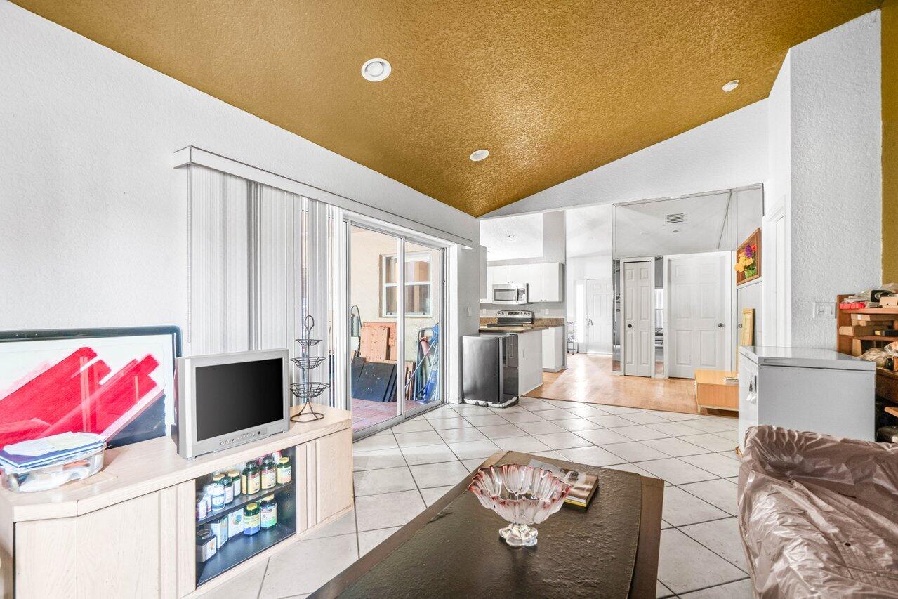 9023 Seminole Pratt Whitney Road