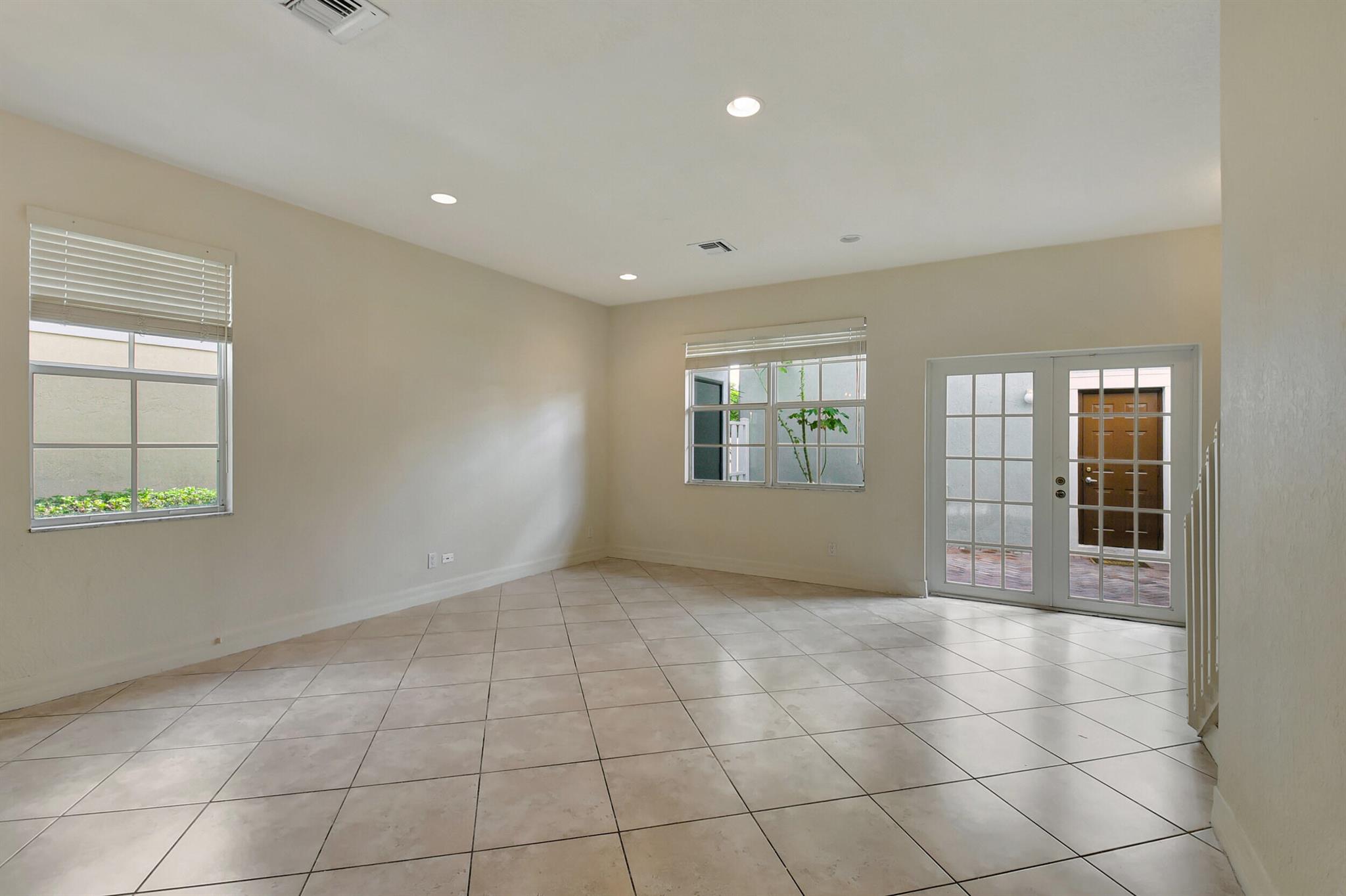 1125 NW 18th Avenue