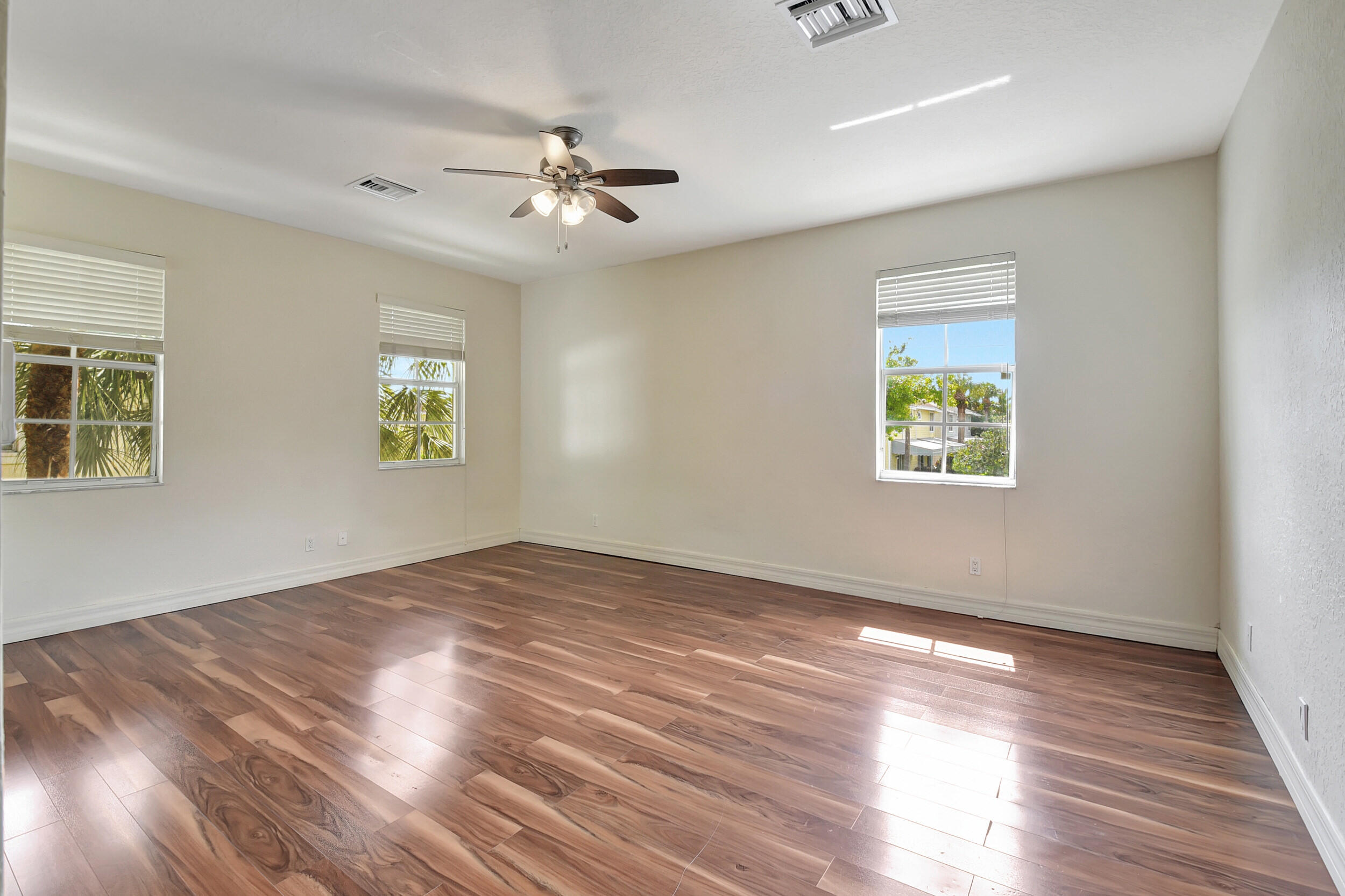 1125 NW 18th Avenue