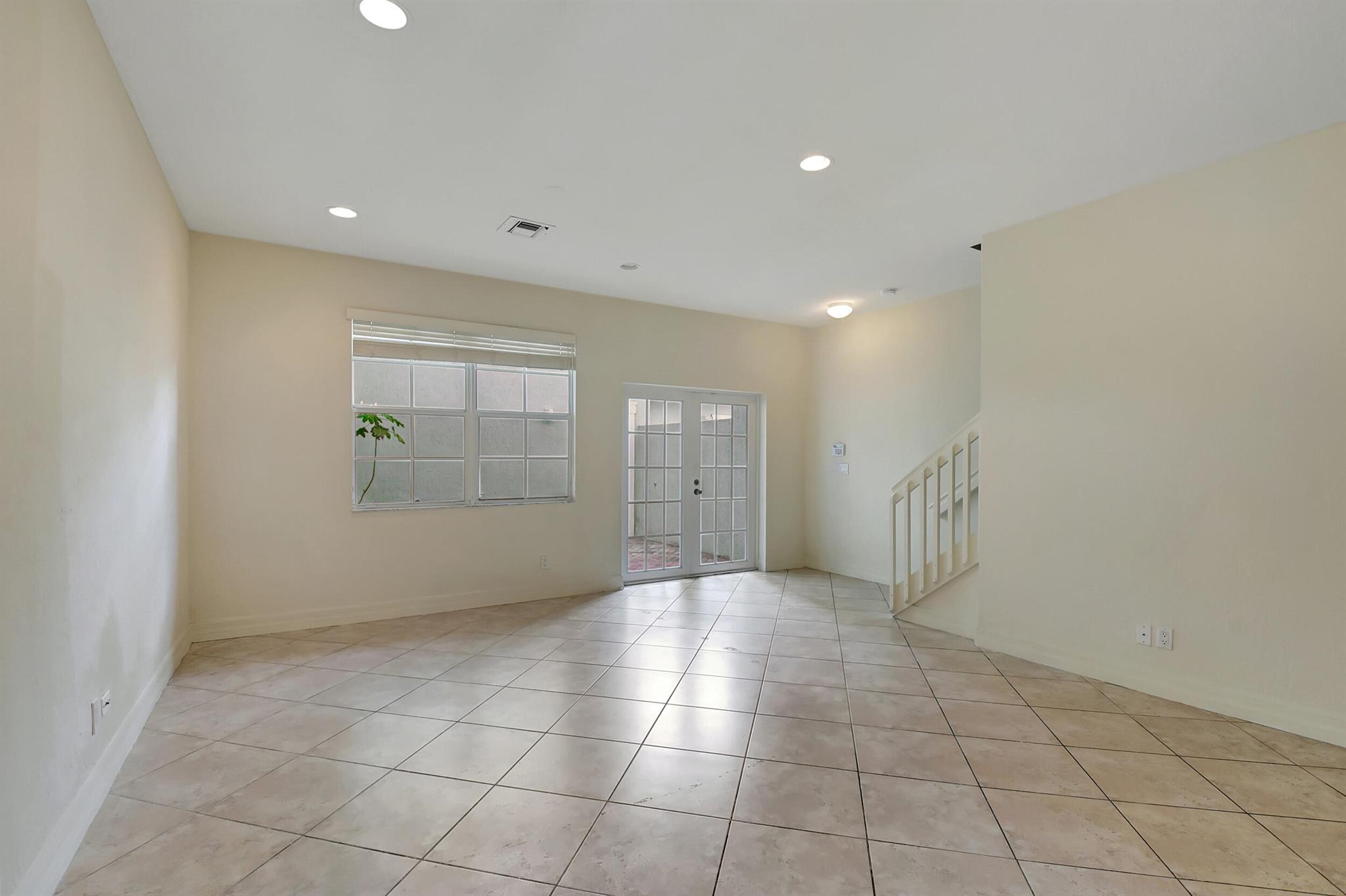 1125 NW 18th Avenue