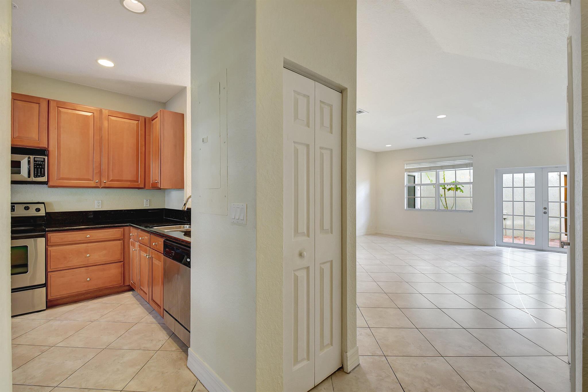 1125 NW 18th Avenue