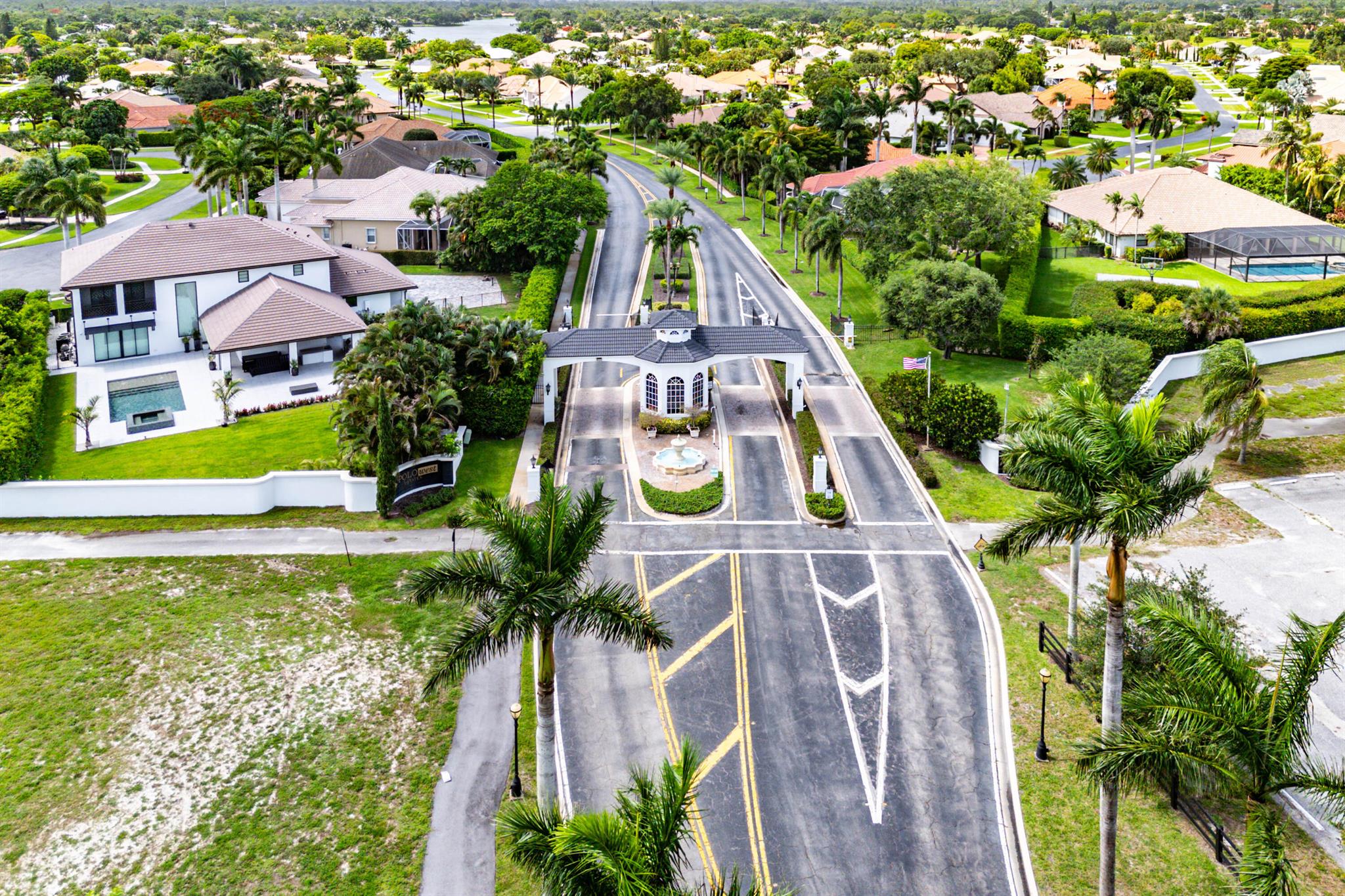 2029 Greenview Cove Drive