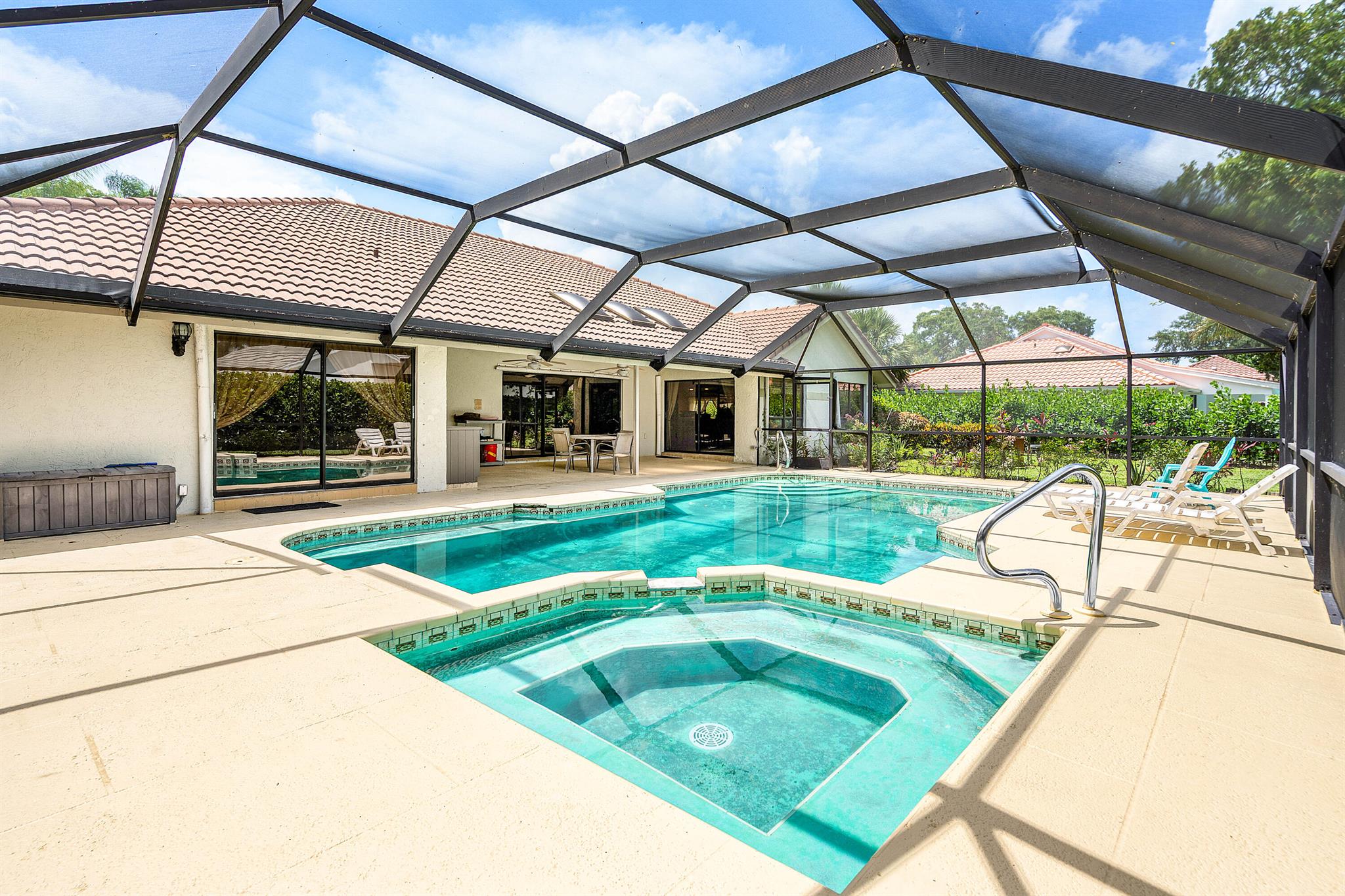 2029 Greenview Cove Drive