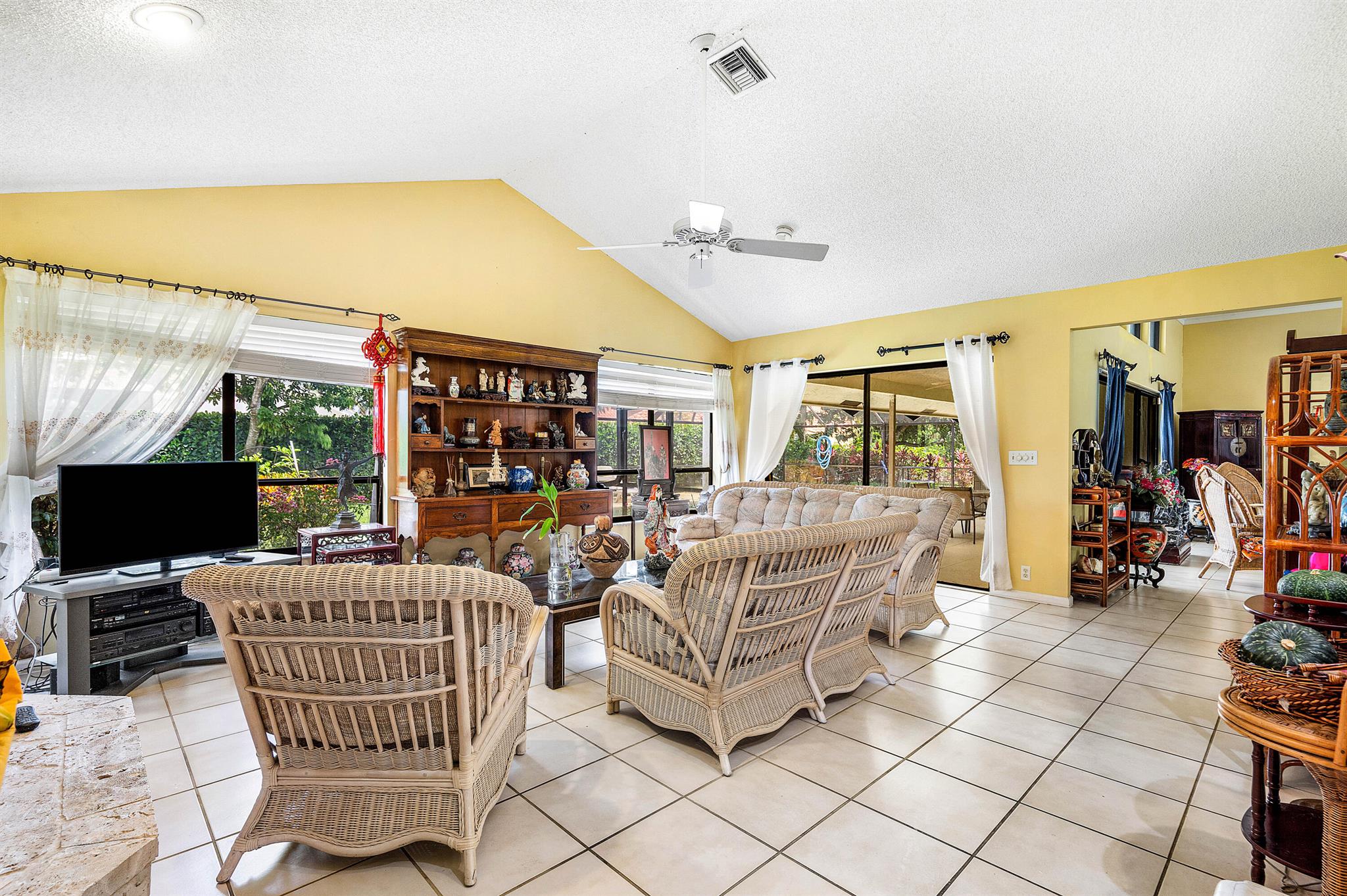 2029 Greenview Cove Drive