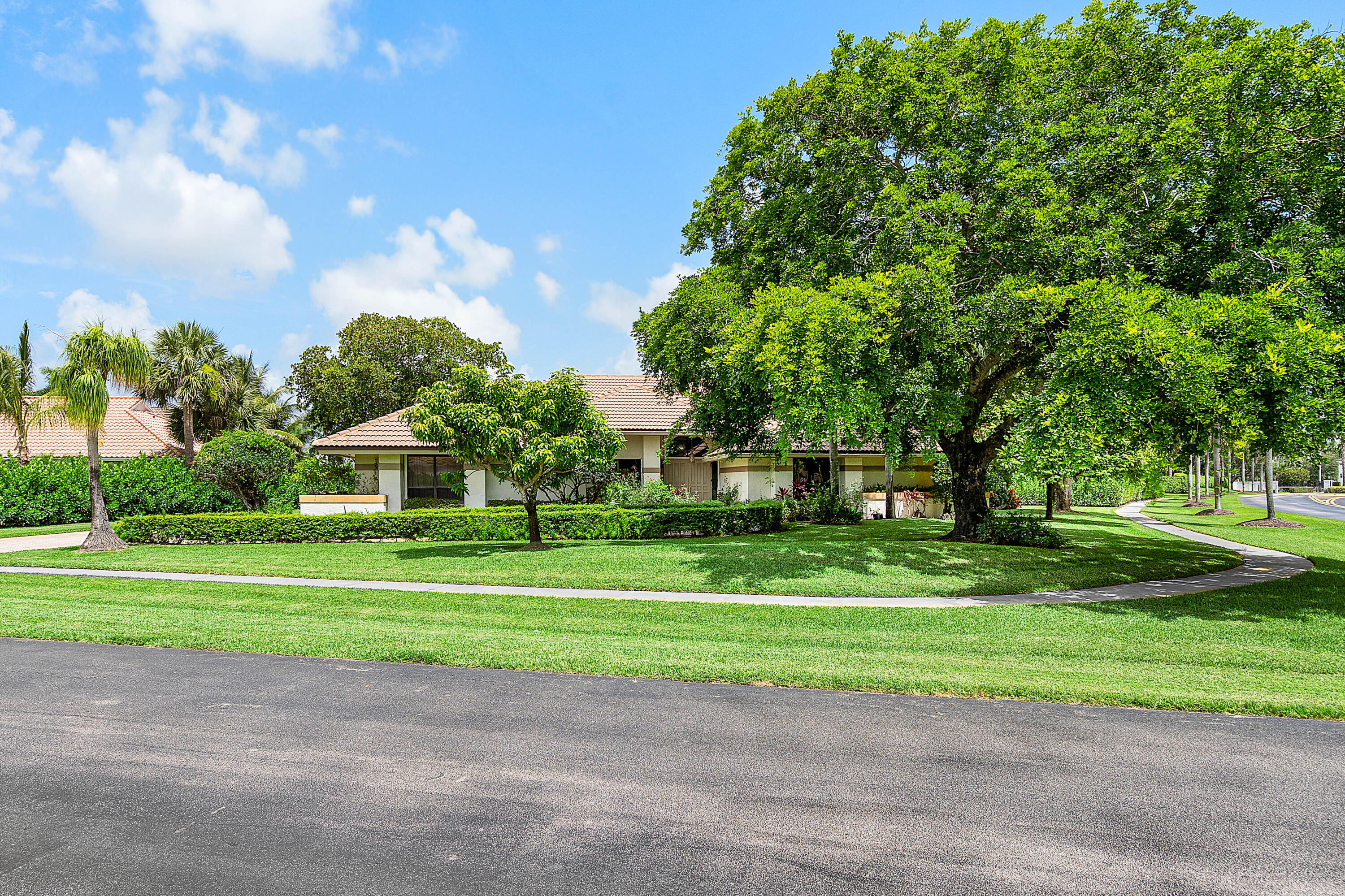 2029 Greenview Cove Drive