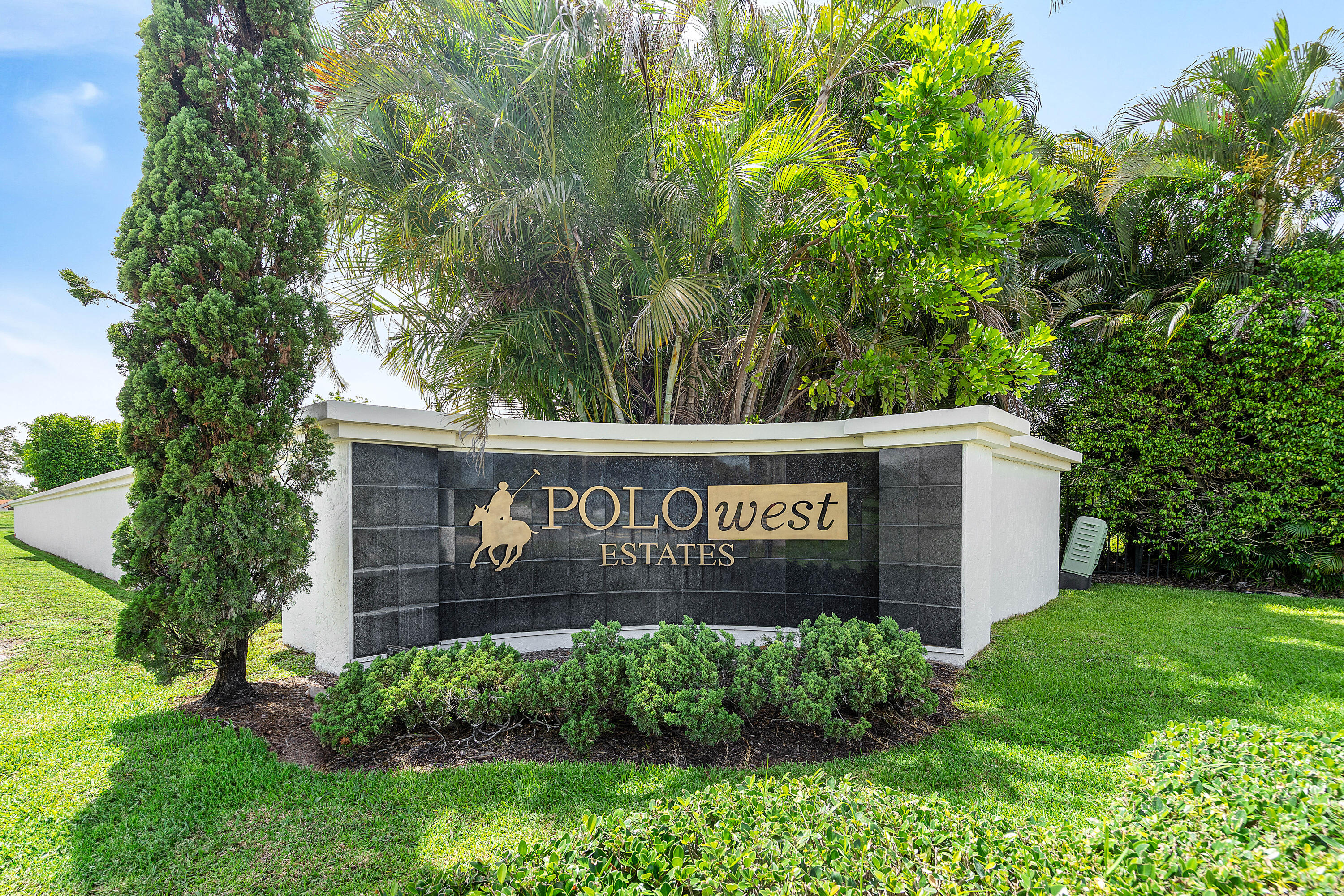 2029 Greenview Cove Drive