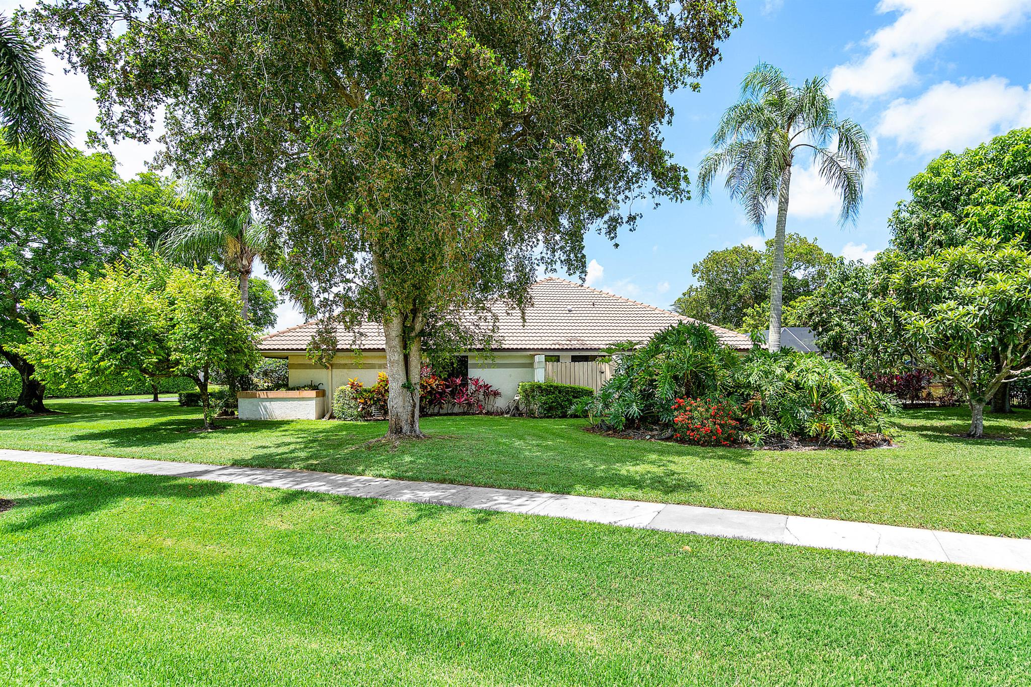 2029 Greenview Cove Drive