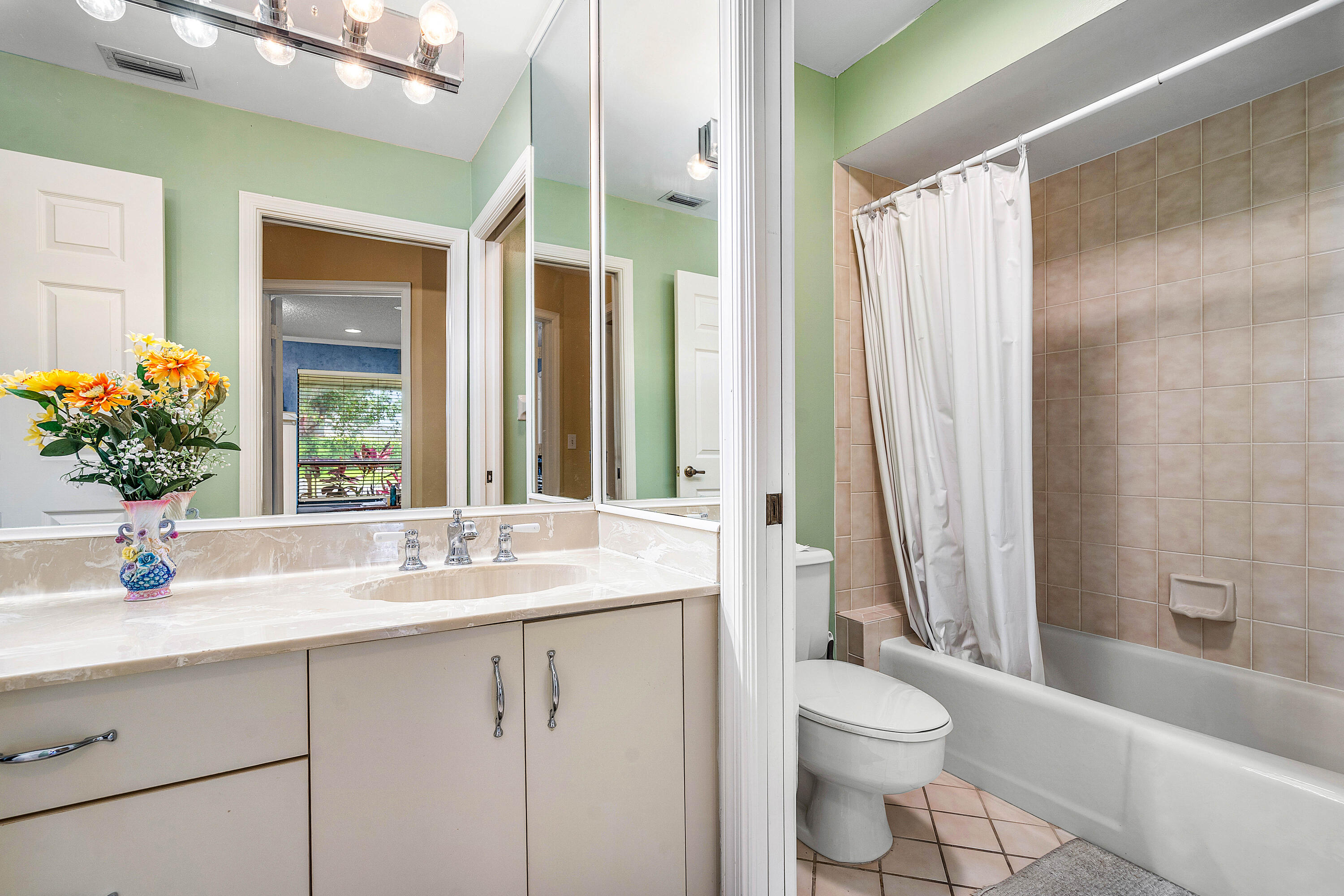 2029 Greenview Cove Drive