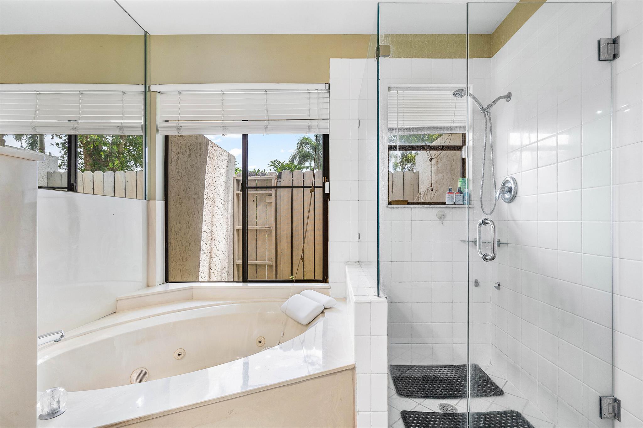 2029 Greenview Cove Drive