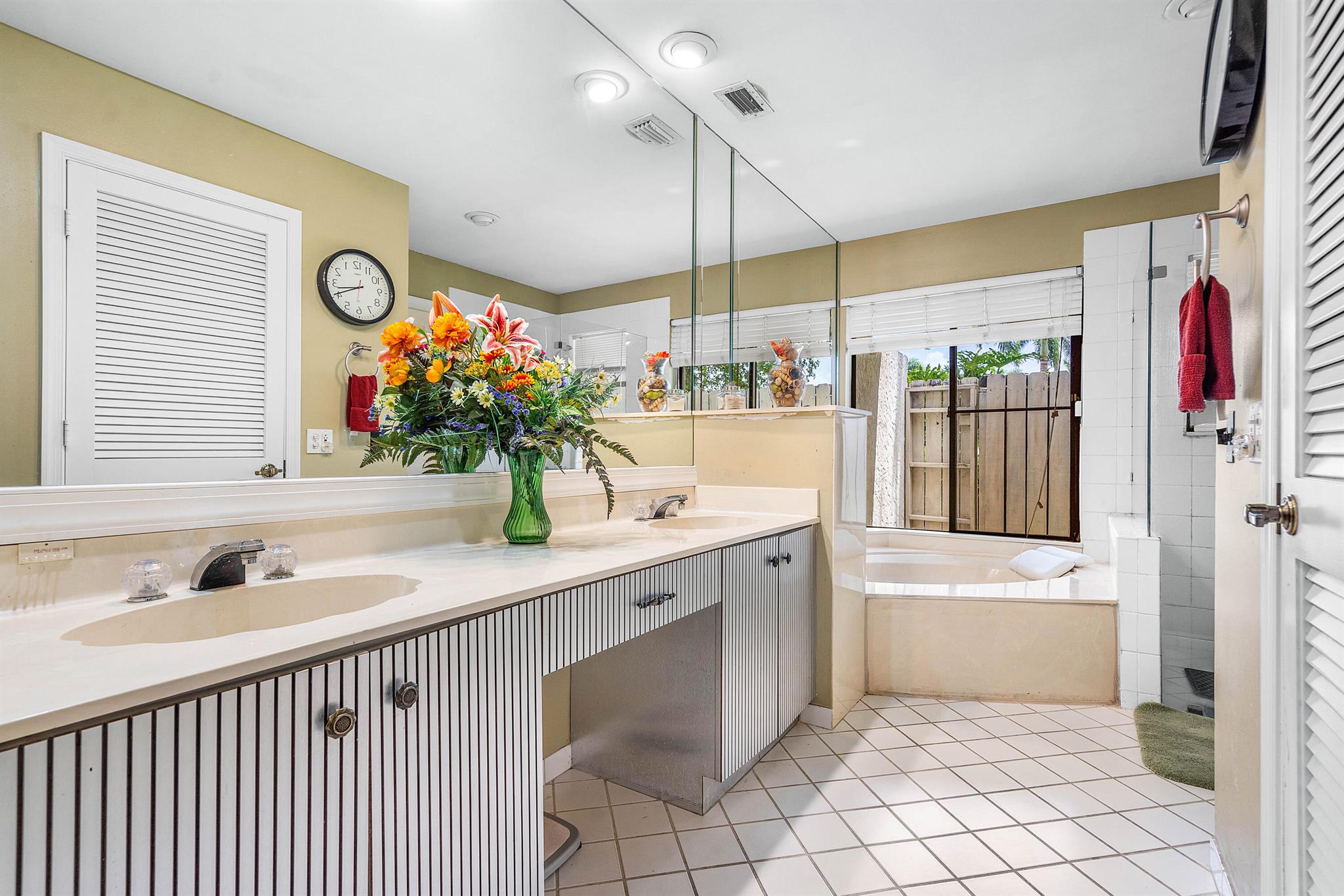 2029 Greenview Cove Drive