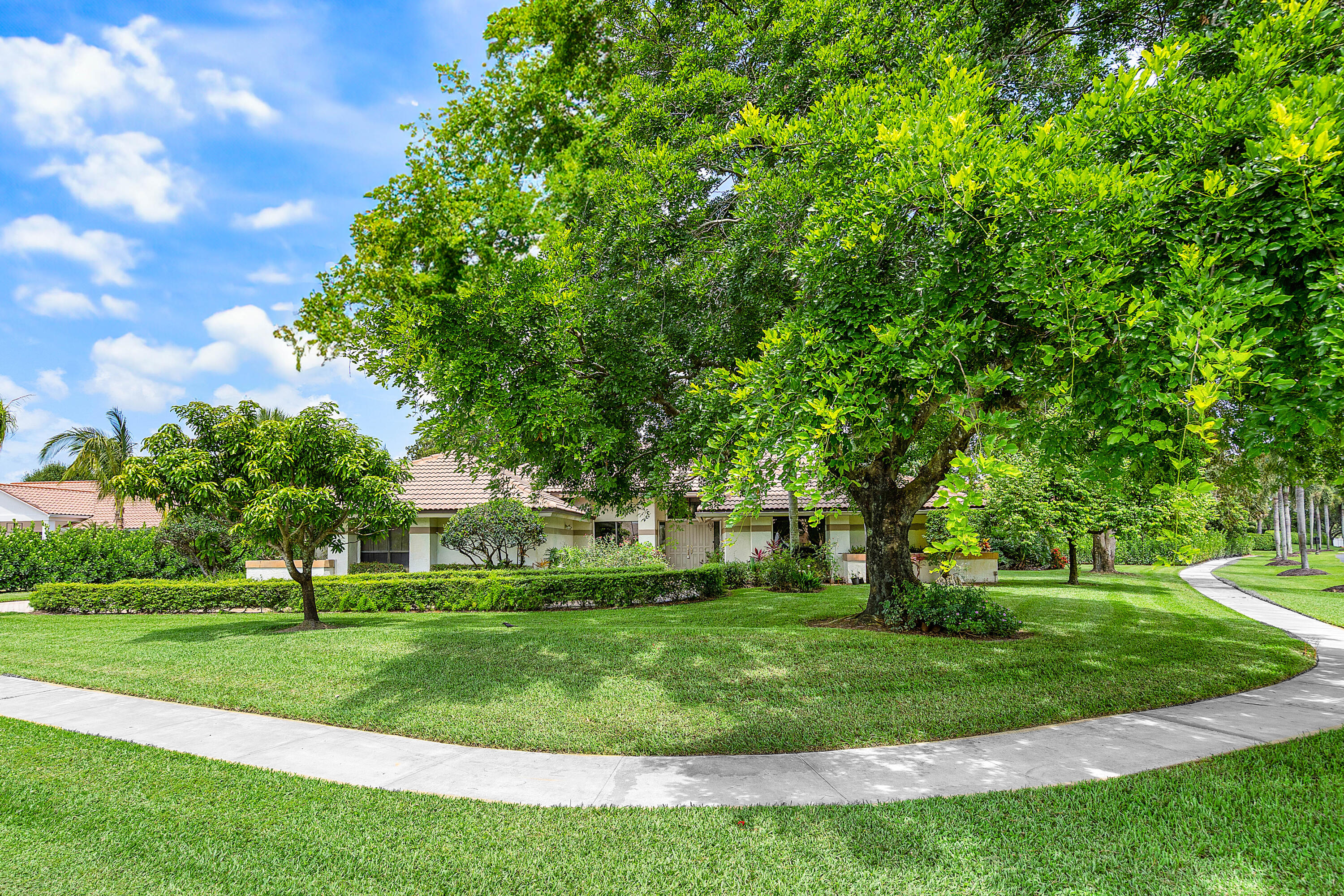2029 Greenview Cove Drive