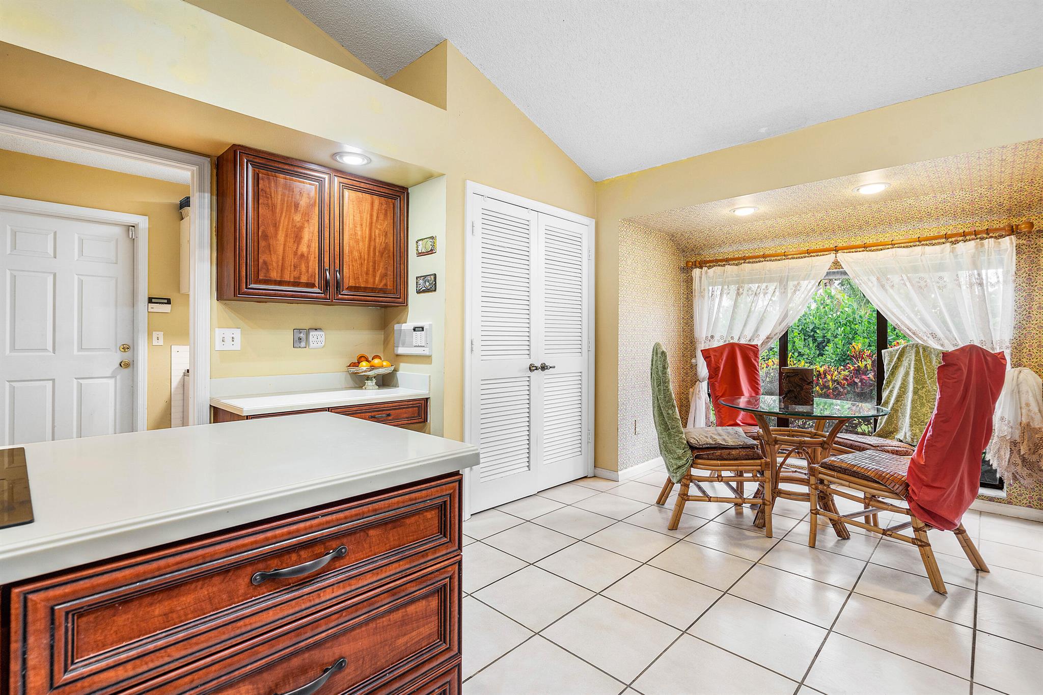 2029 Greenview Cove Drive