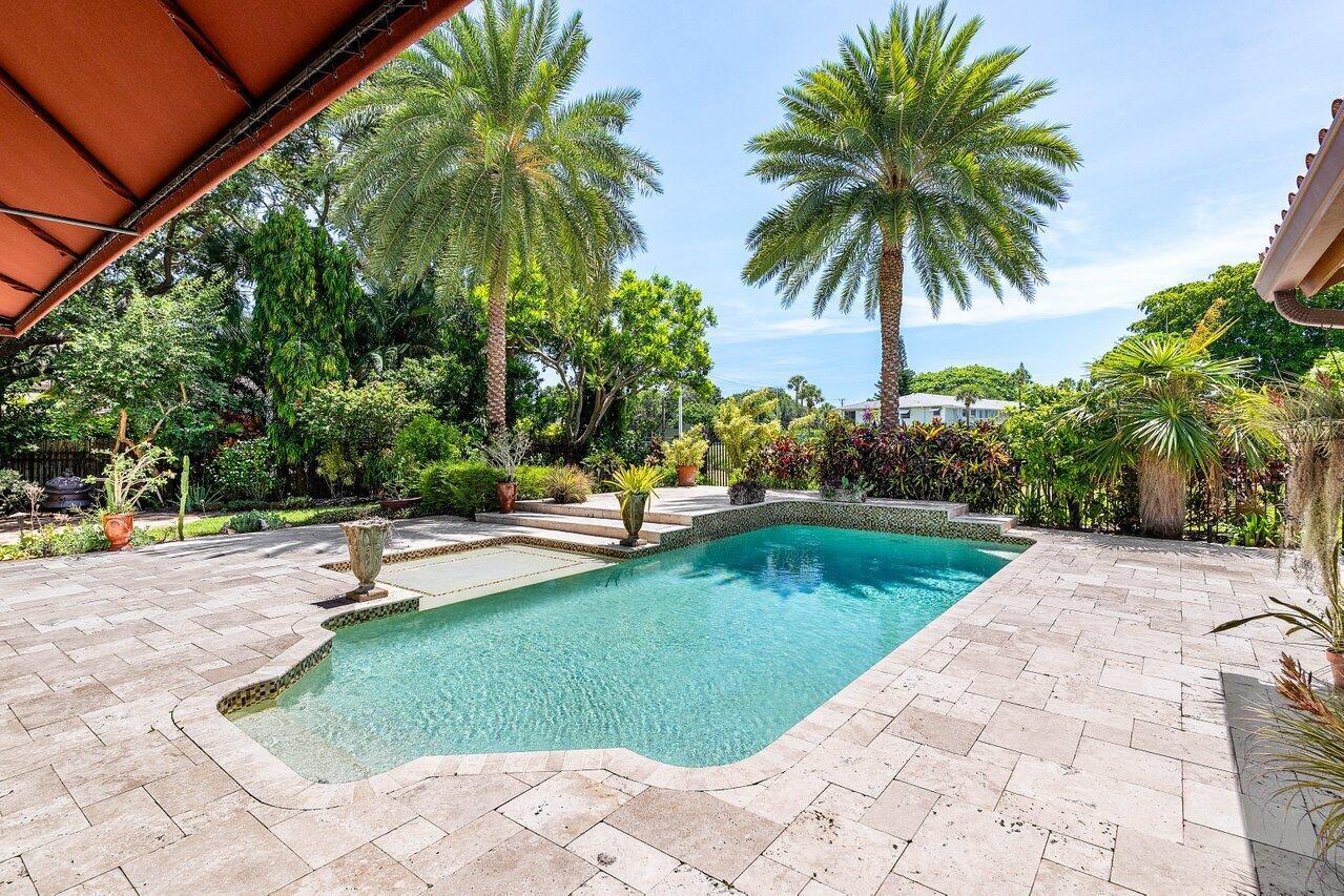 2455 Hampton Bridge Road