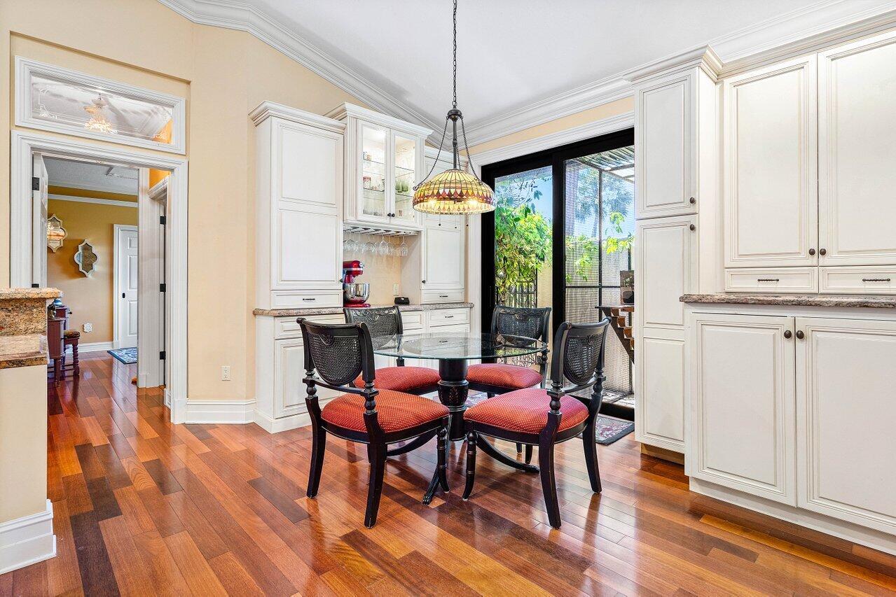 2455 Hampton Bridge Road