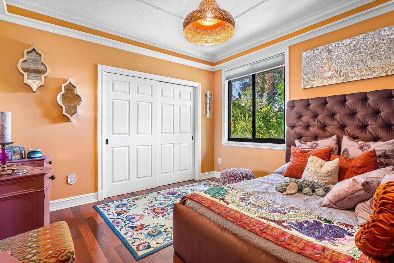 2455 Hampton Bridge Road