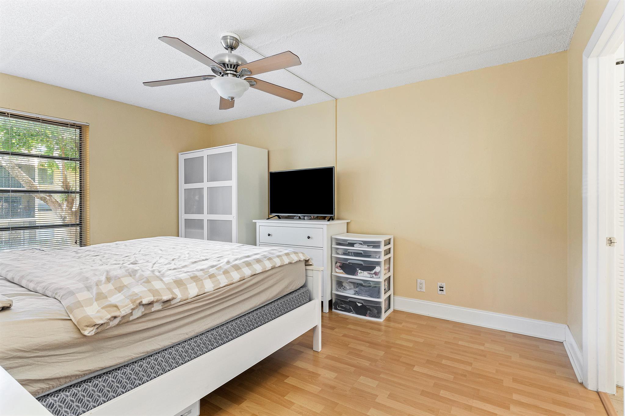 470 NW 20th Street 2110
