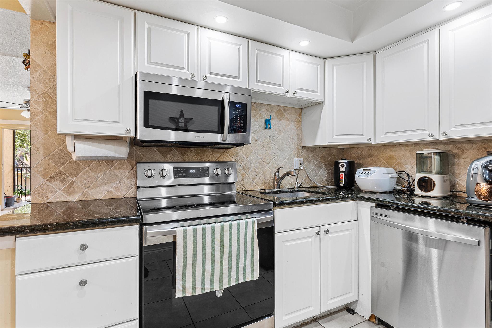 470 NW 20th Street 2110
