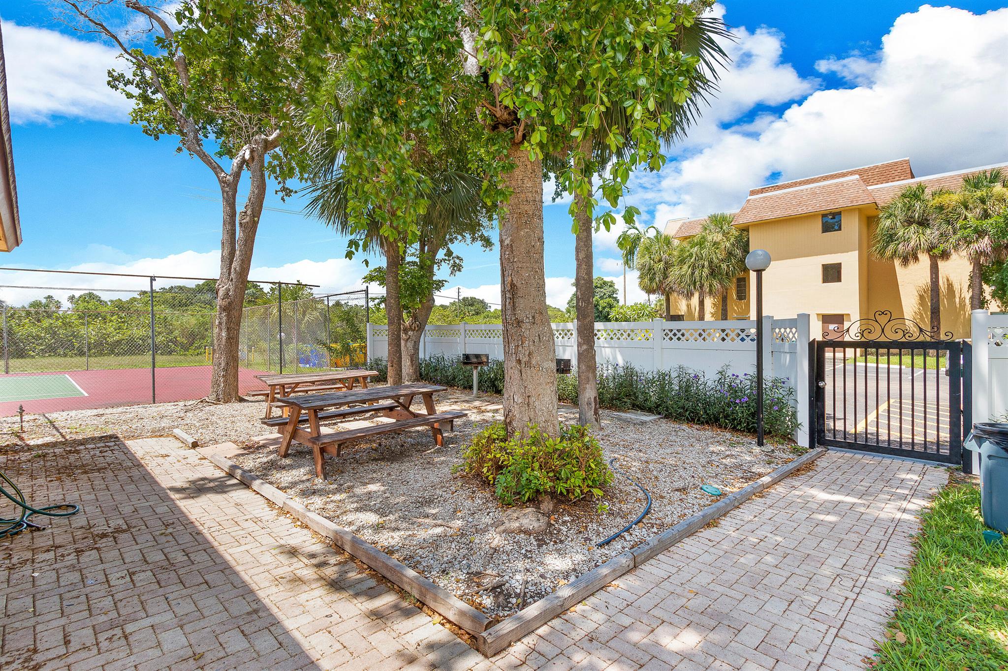 470 NW 20th Street 2110