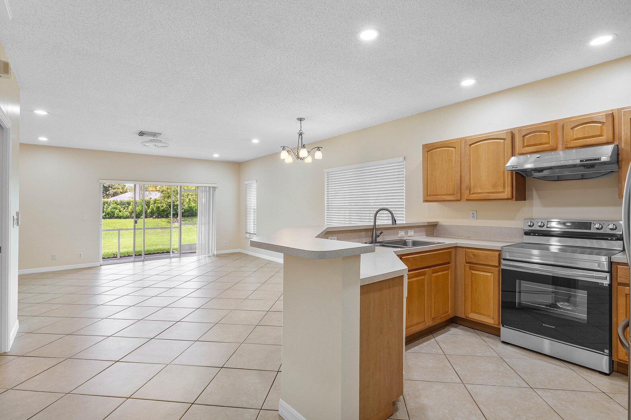 1559 Westchester Avenue