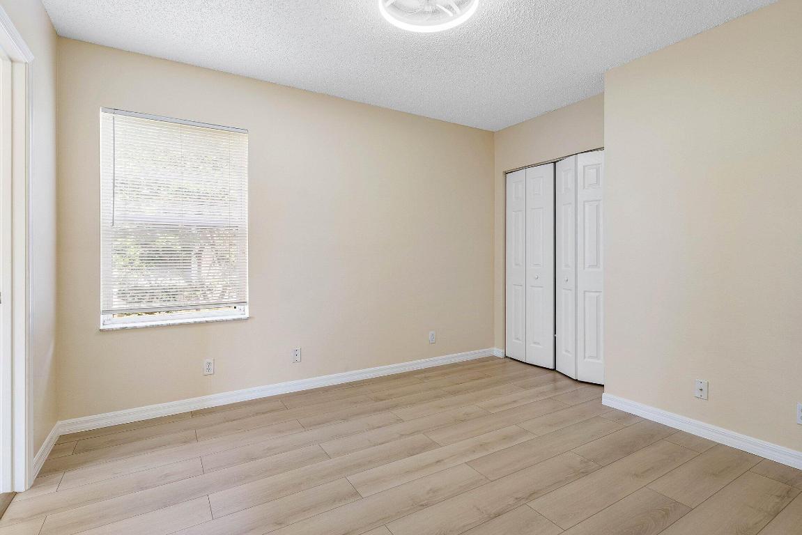 1559 Westchester Avenue